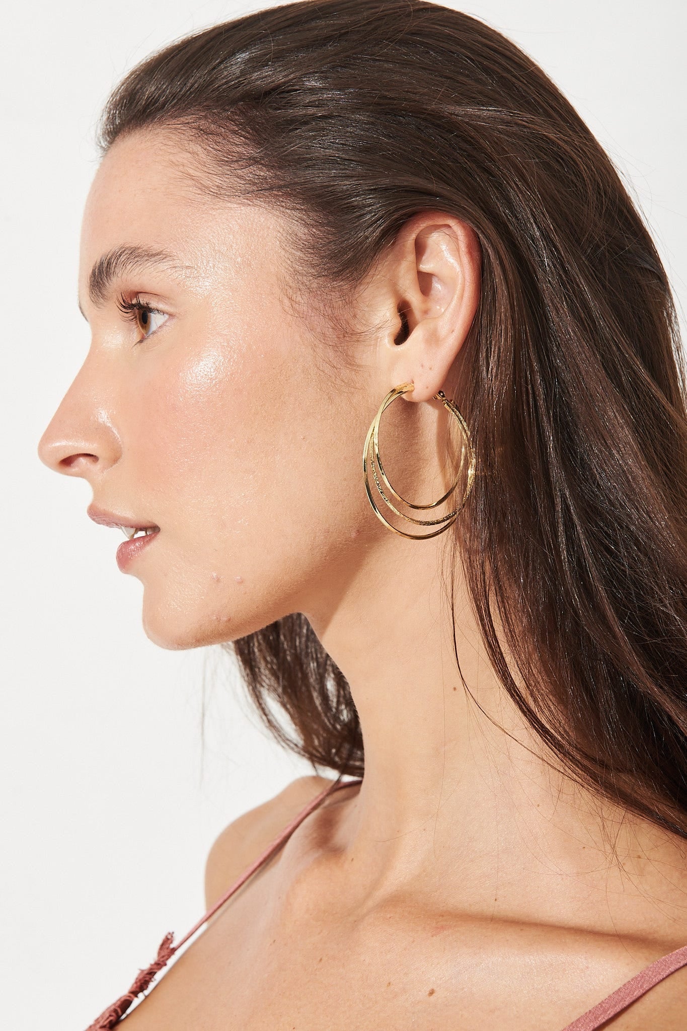 August + Delilah Mylene Hoop Earrings In Gold