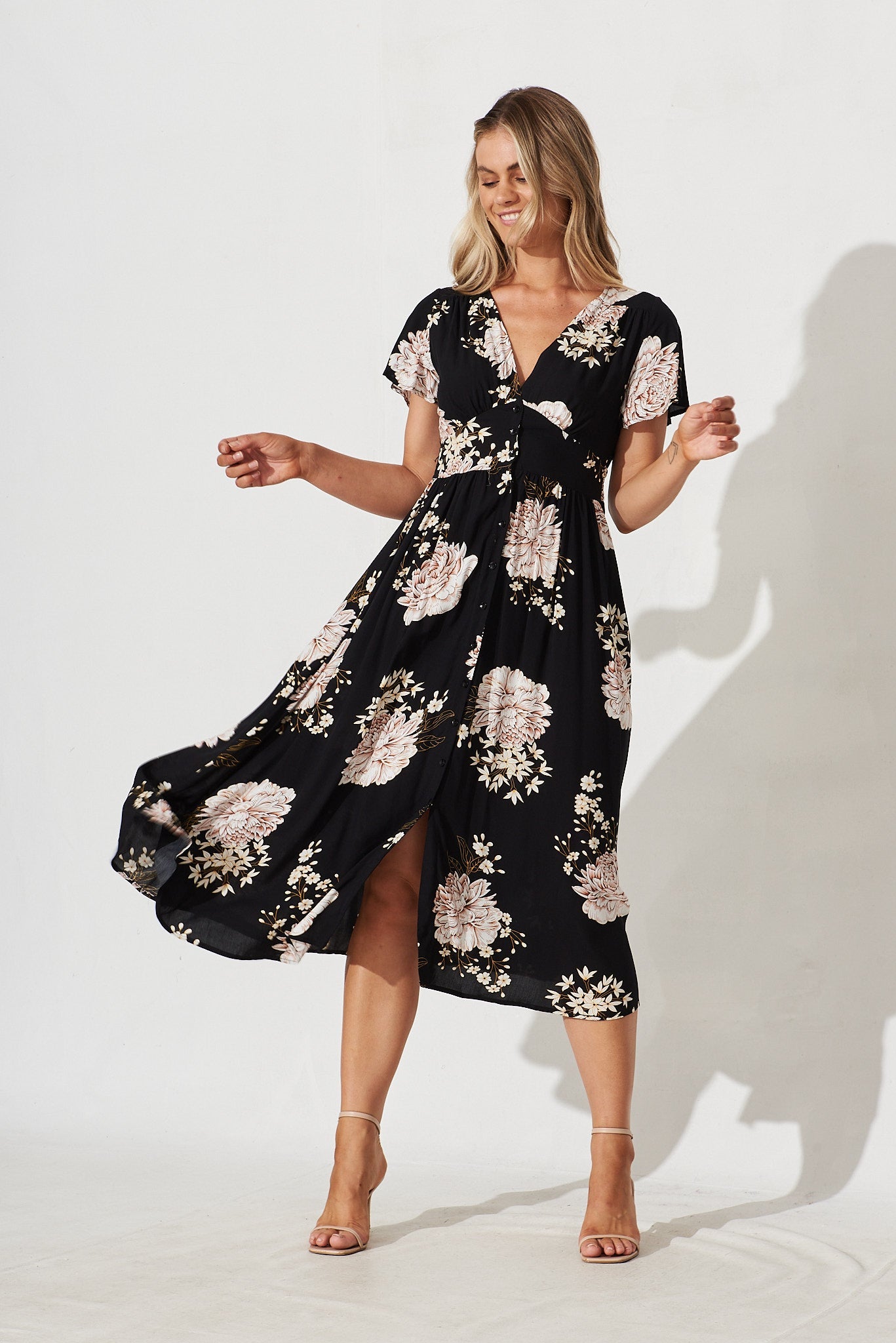 Nikke Midi Dress In Black With Beige Floral