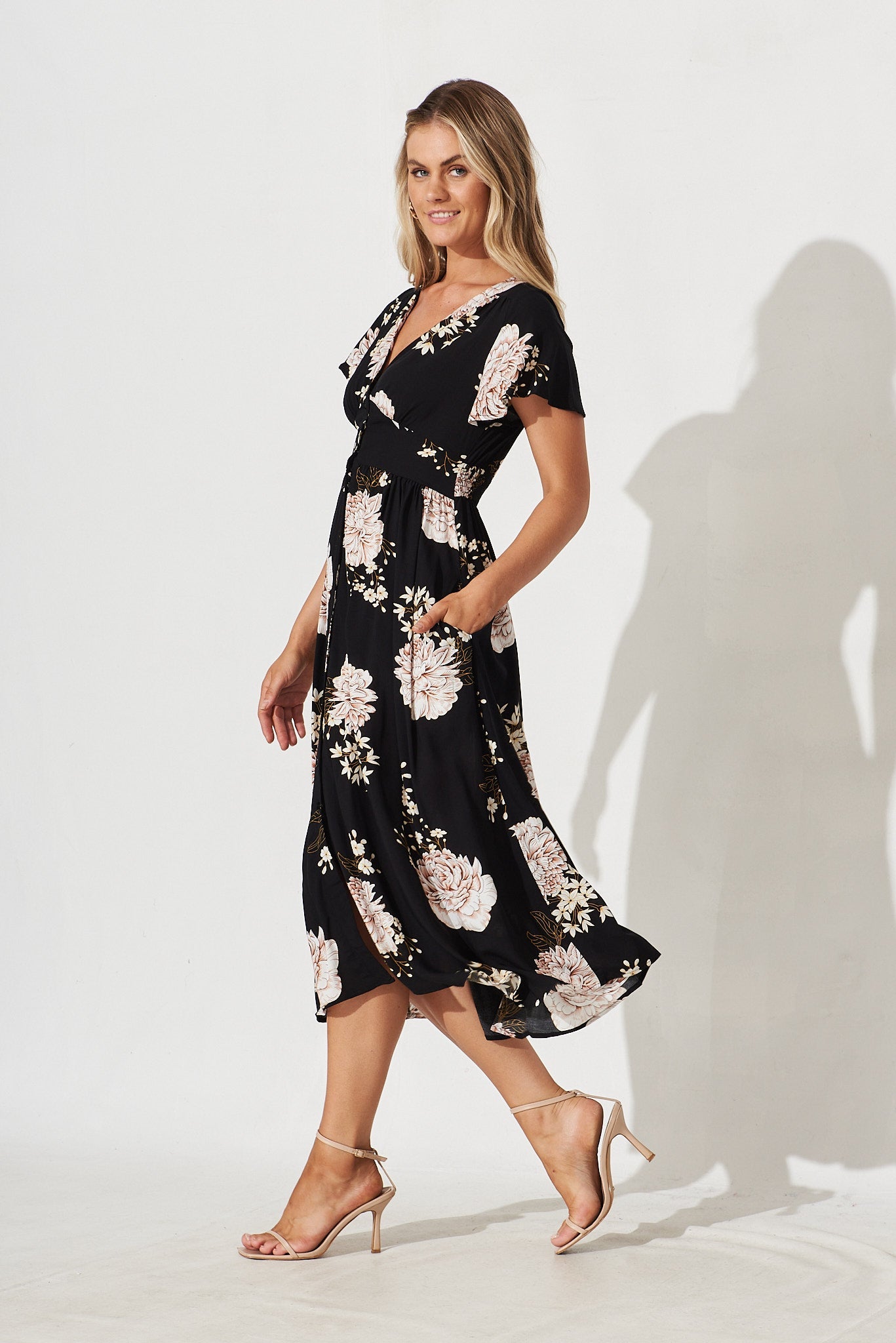 Nikke Midi Dress In Black With Beige Floral