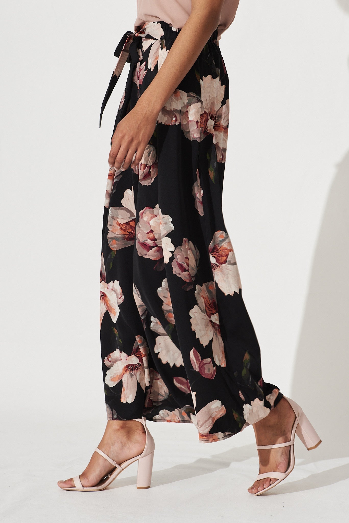 Page Pants In Black With Vintage Blush Floral