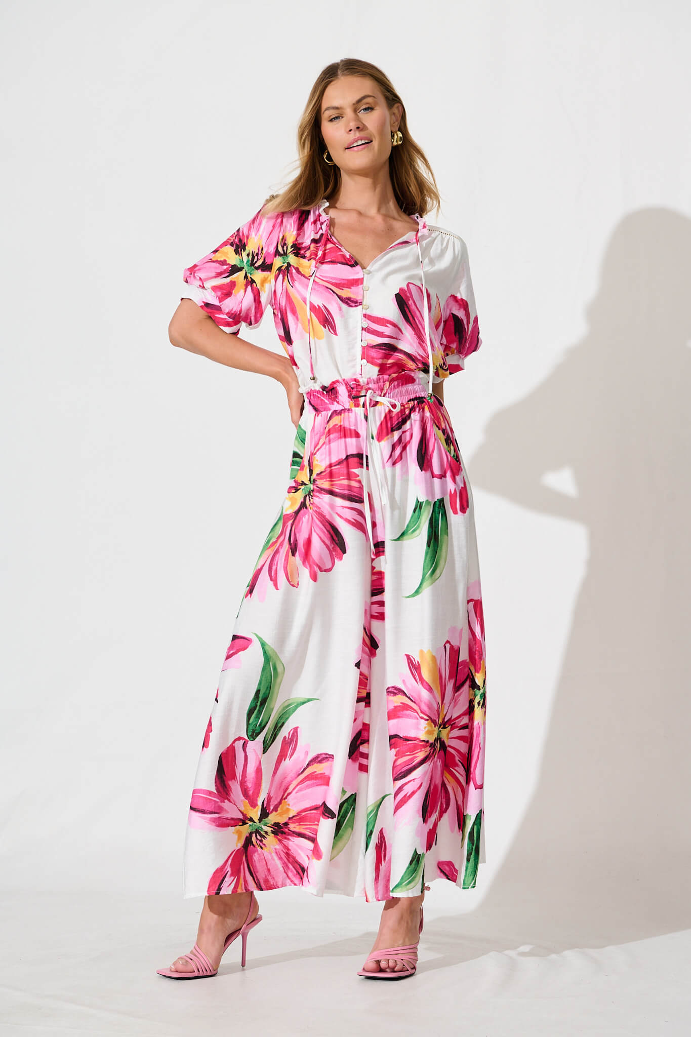 Mariah Pant In White With Pink Floral