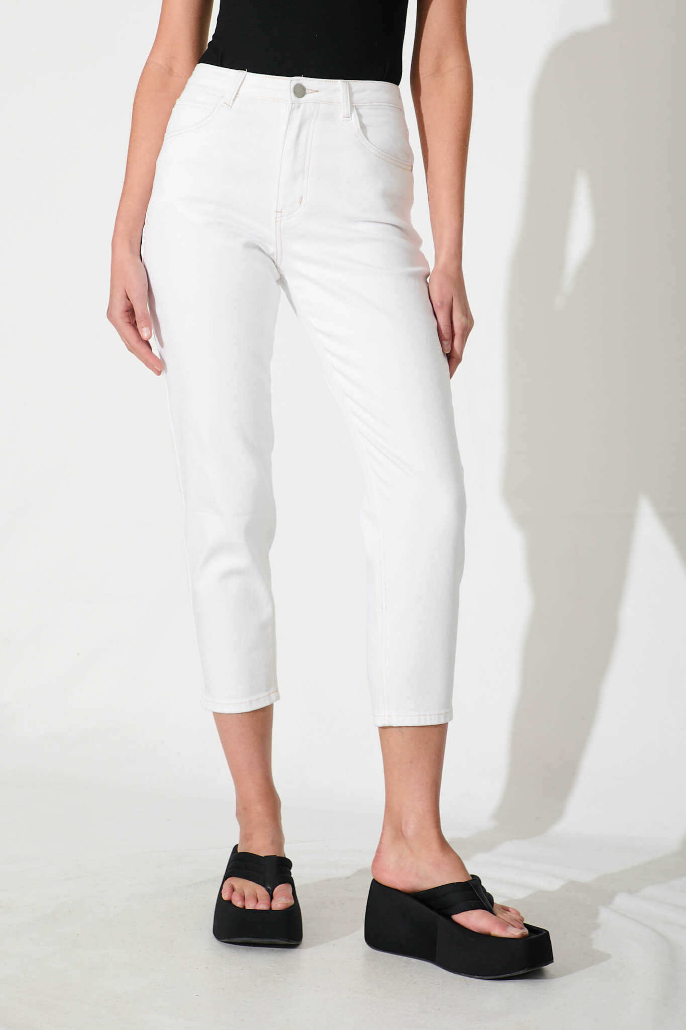Delores High Rise Capri Straight Leg Jean In White Denim