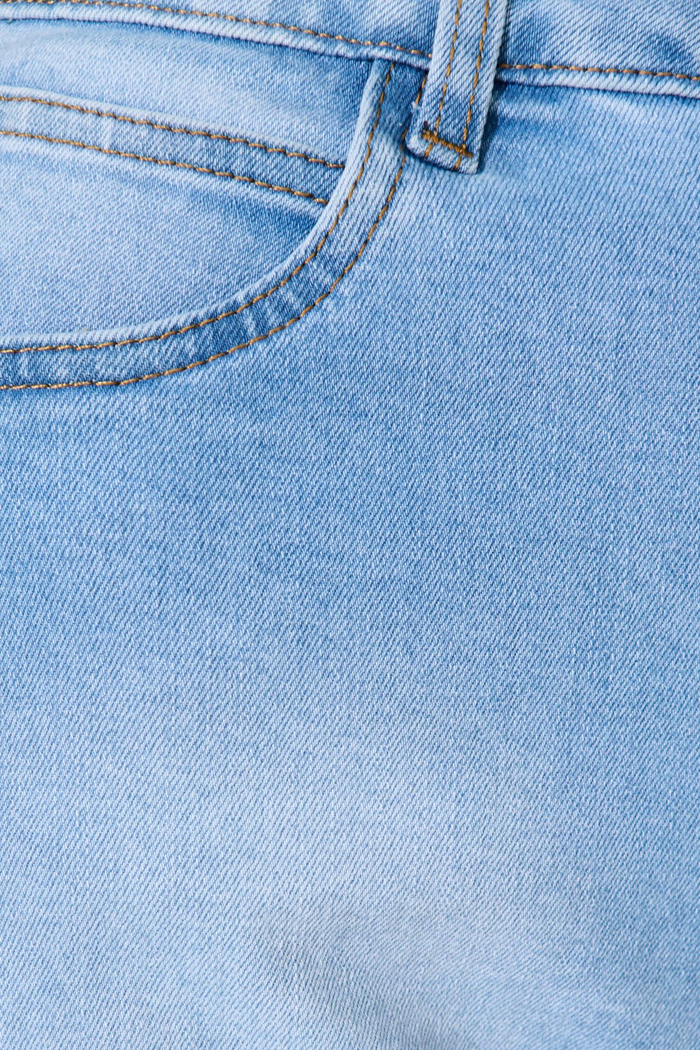 Hadleigh Short in Light Blue Denim