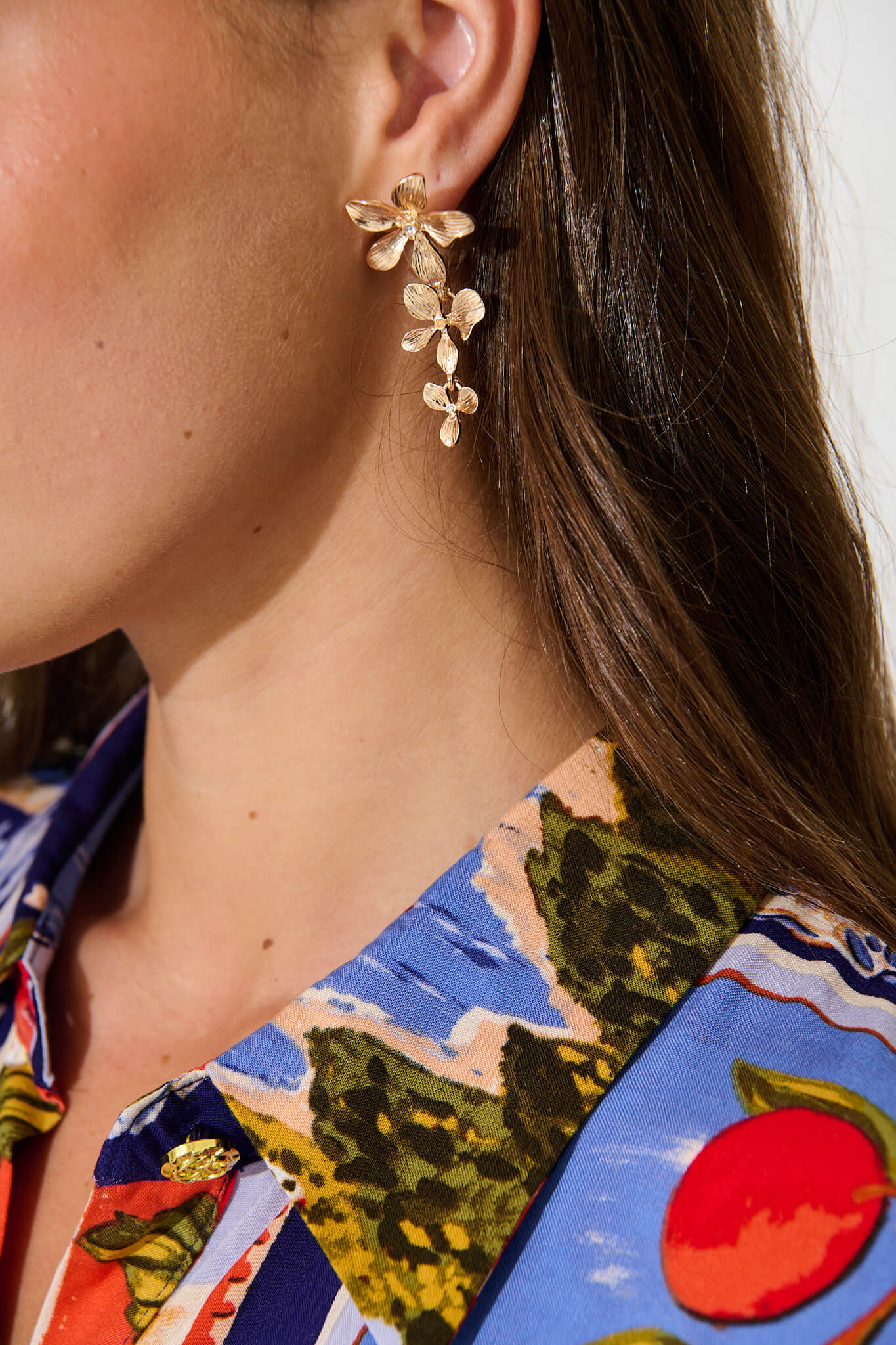 Alize Drop Earrings in Gold