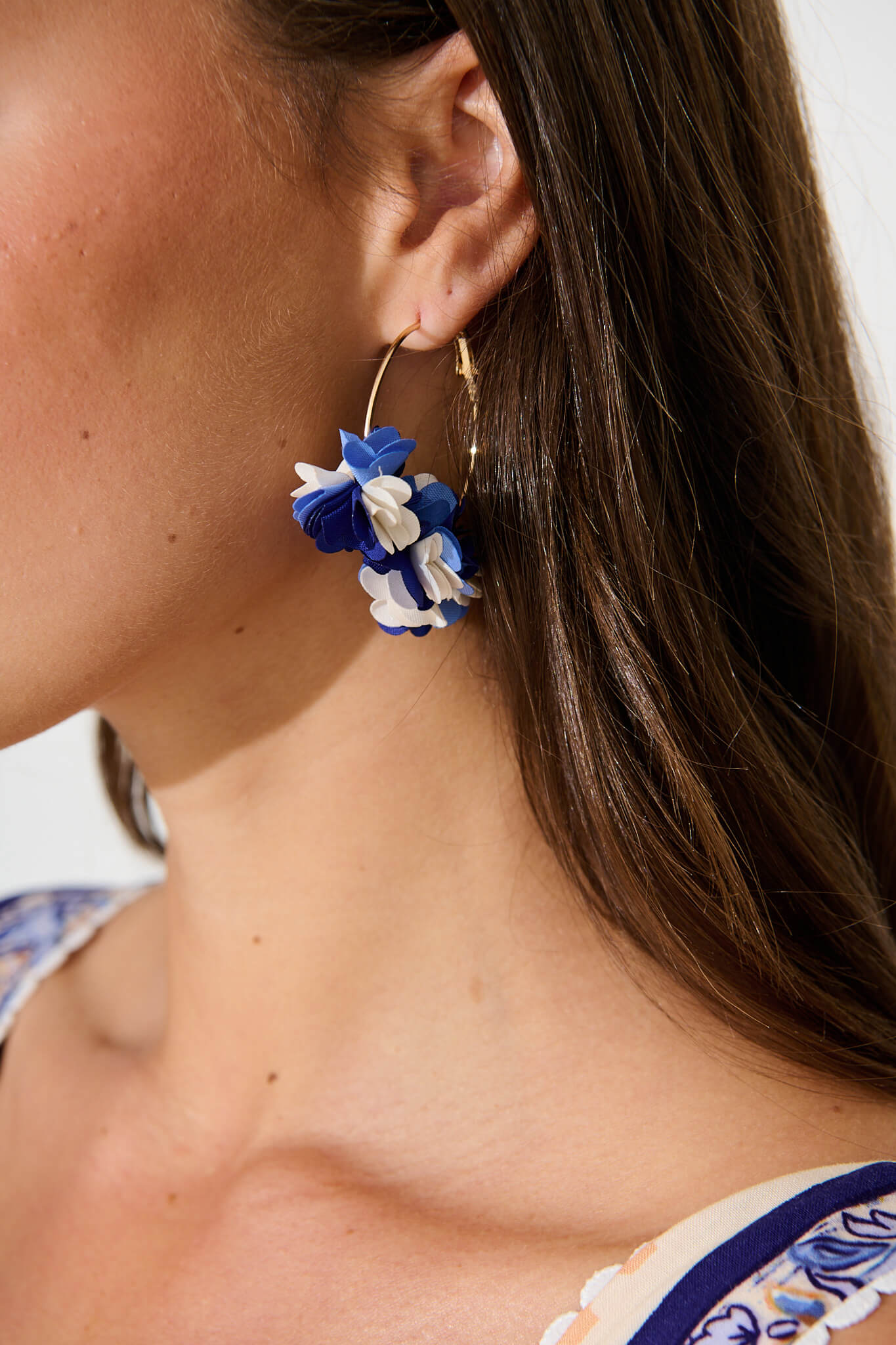 Domini Hoop Earrings in Navy and White