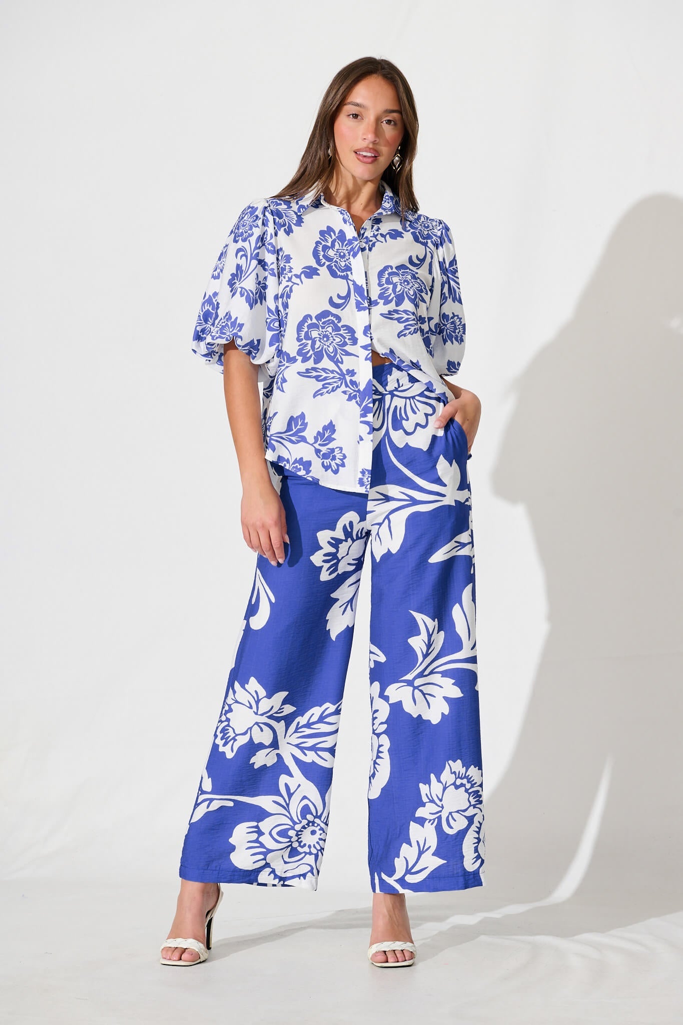 Aldridge Pant In Blue With White Floral