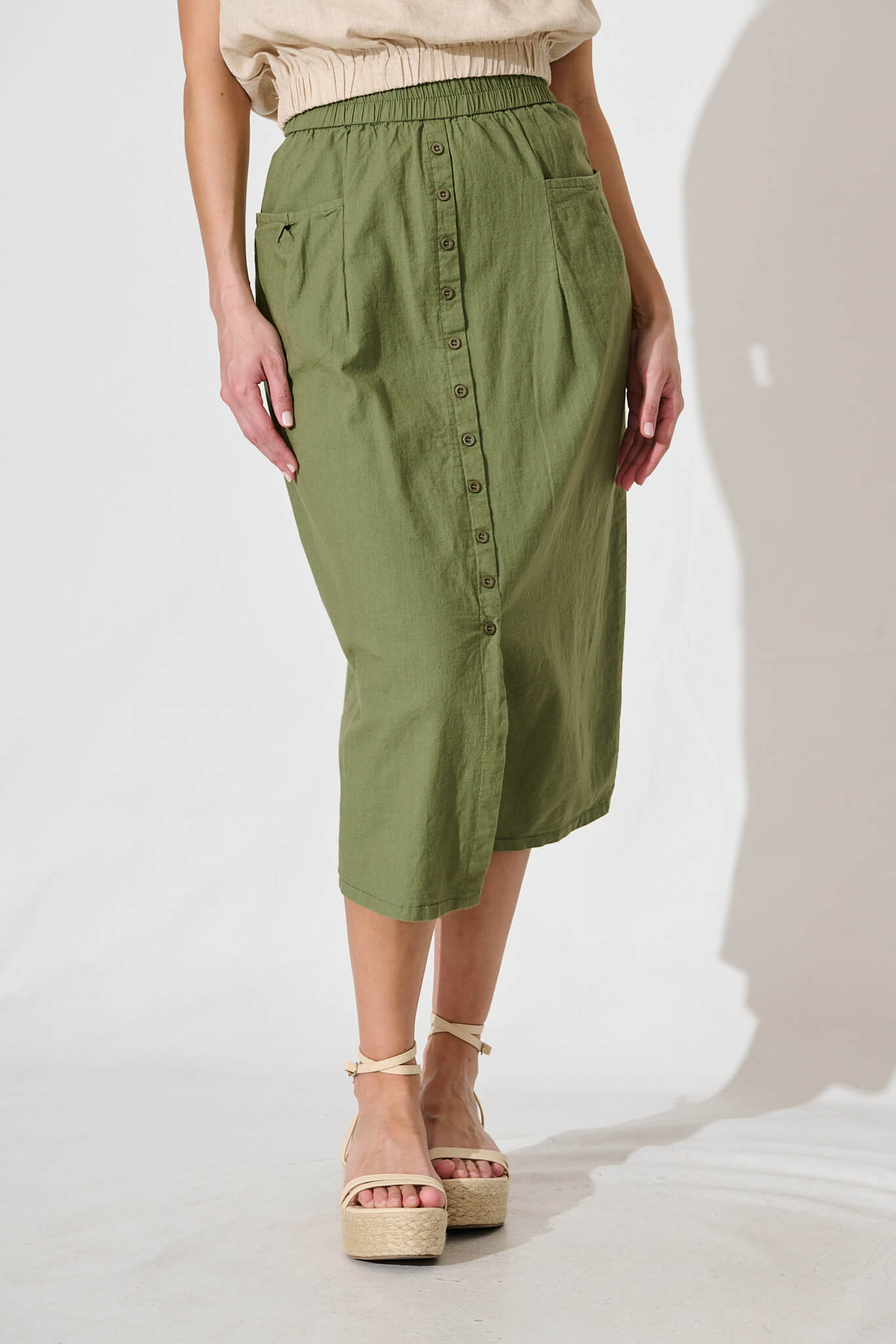 Lunya Midi Skirt in Khaki Cotton Blend