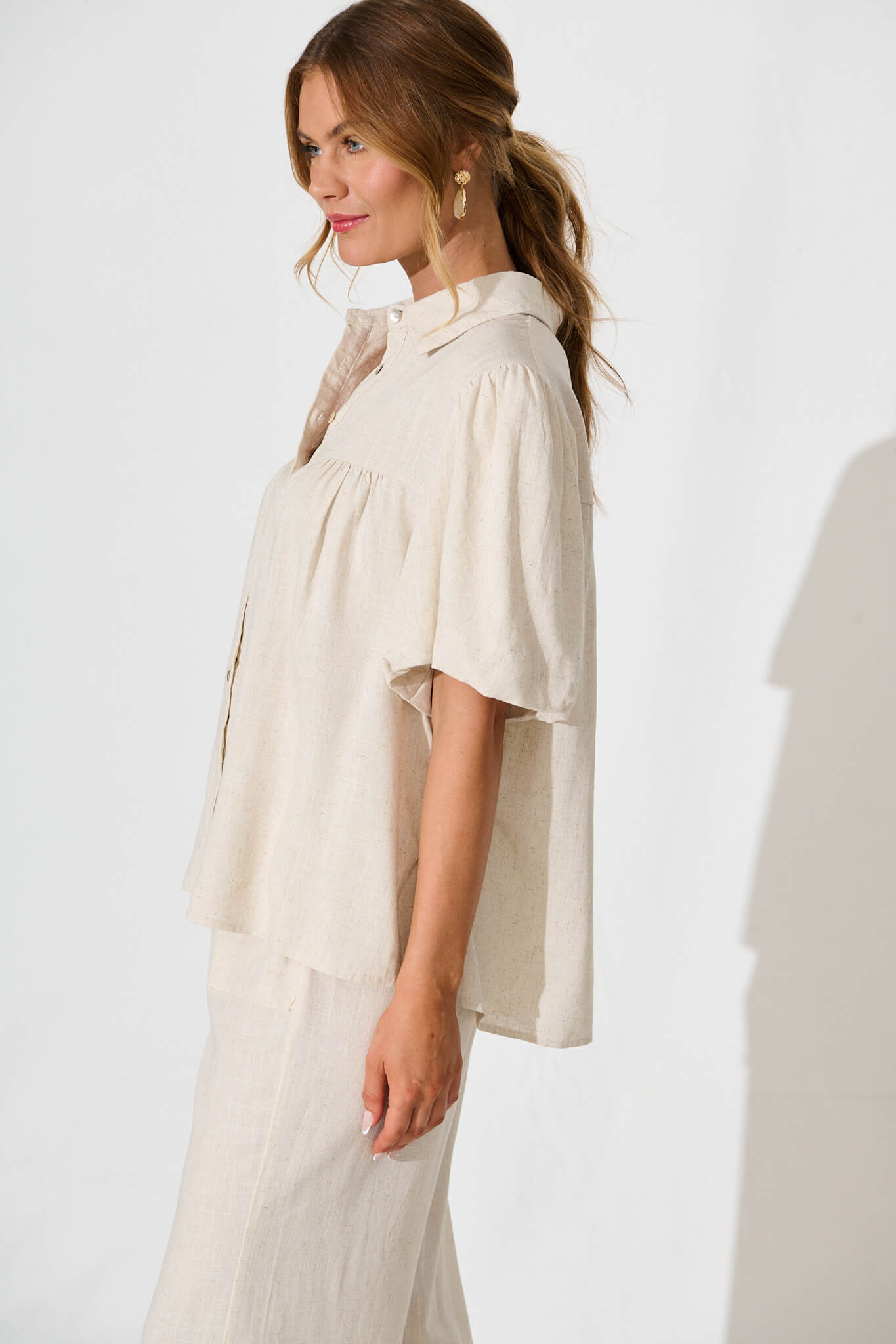 Sunniva Shirt in Oatmeal Cotton Linen