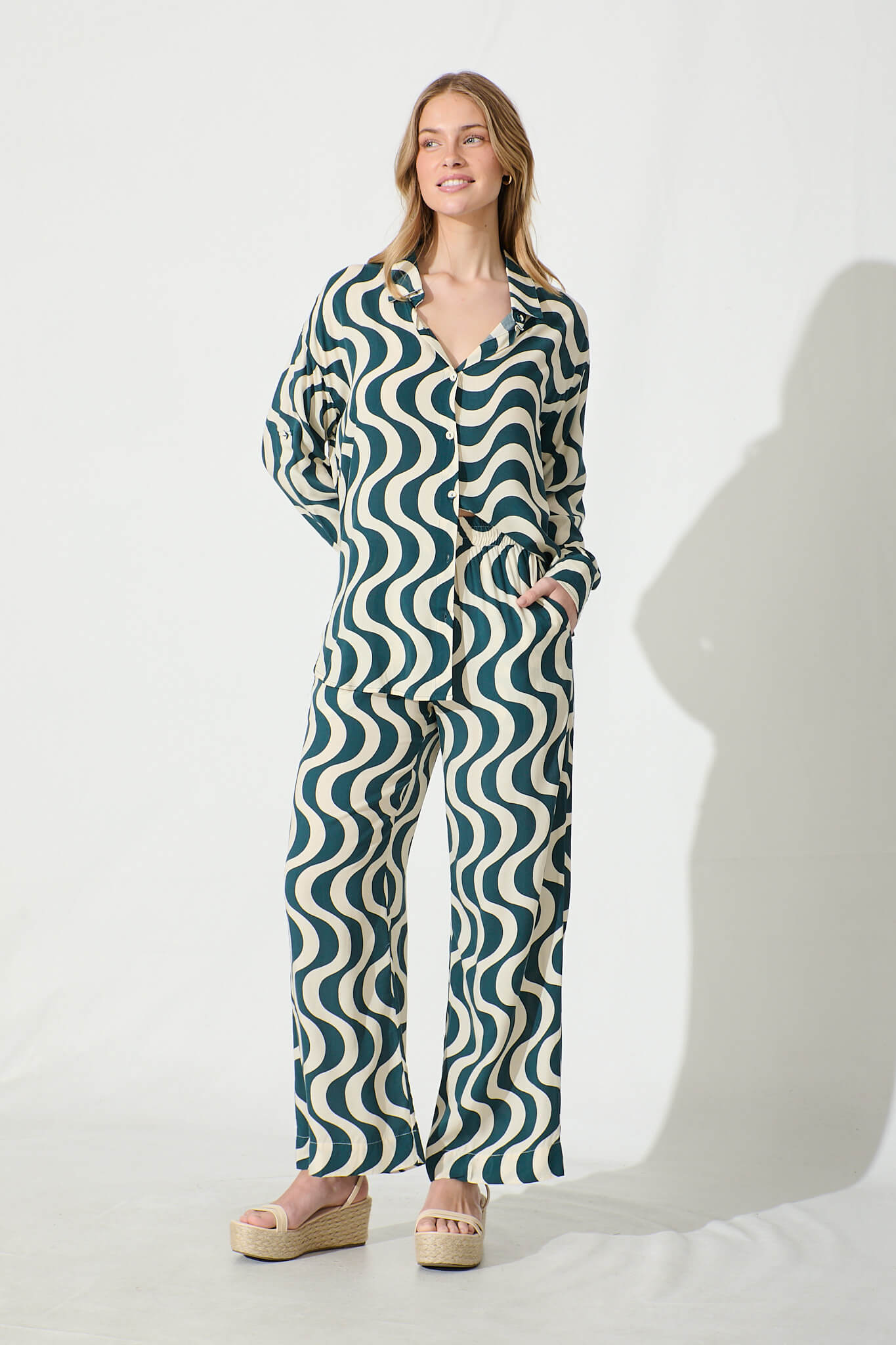 Carin Shirt in Emerald and Cream Swirl Print