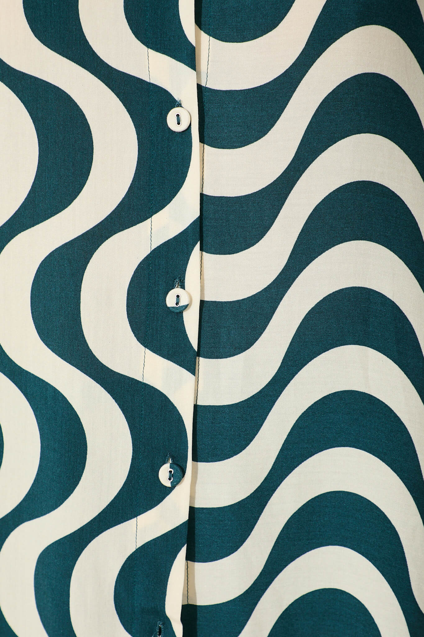 Carin Shirt in Emerald and Cream Swirl Print