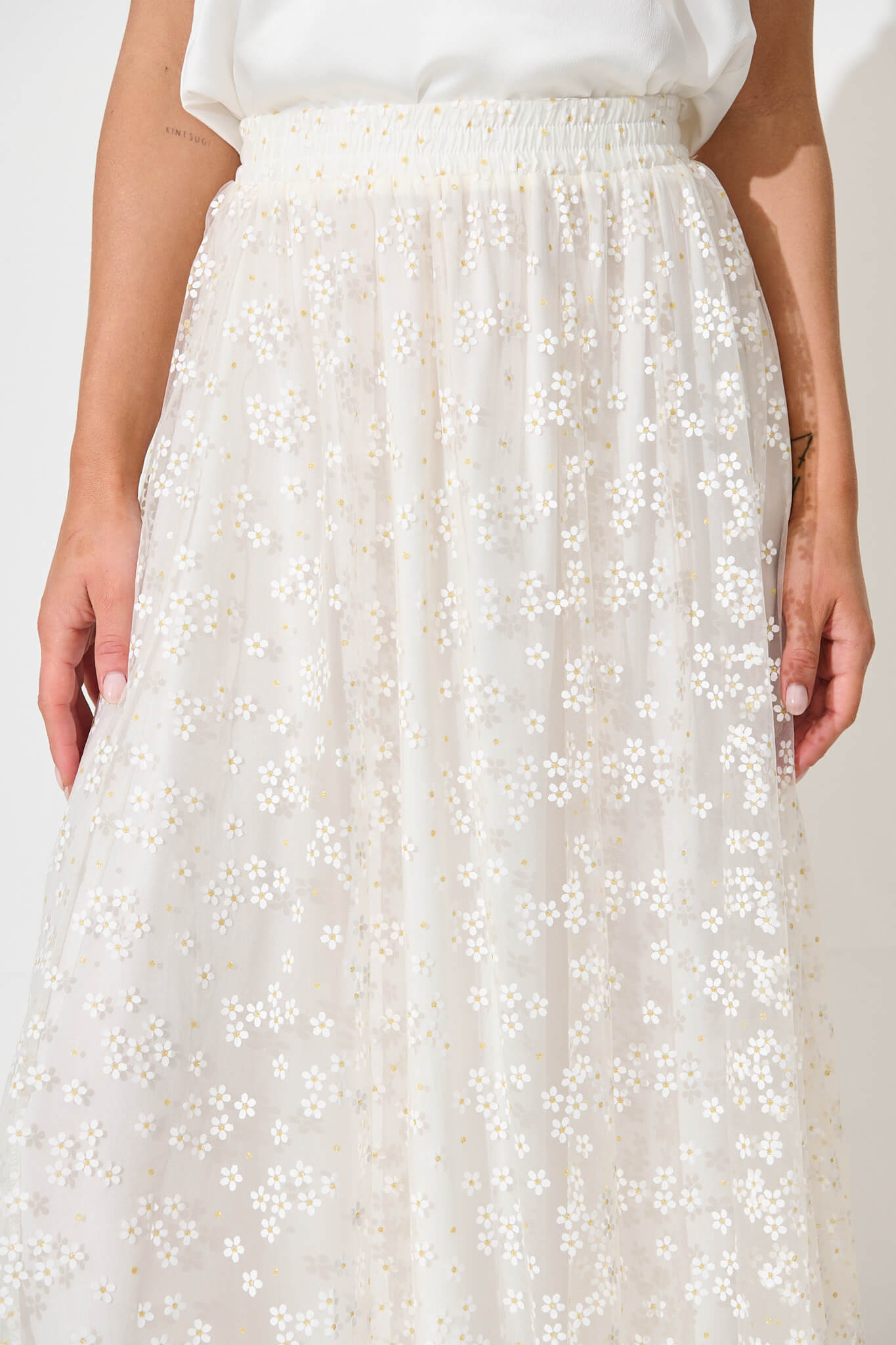 Lilitina Midi Skirt in White Floral Tulle With Gold Lurex