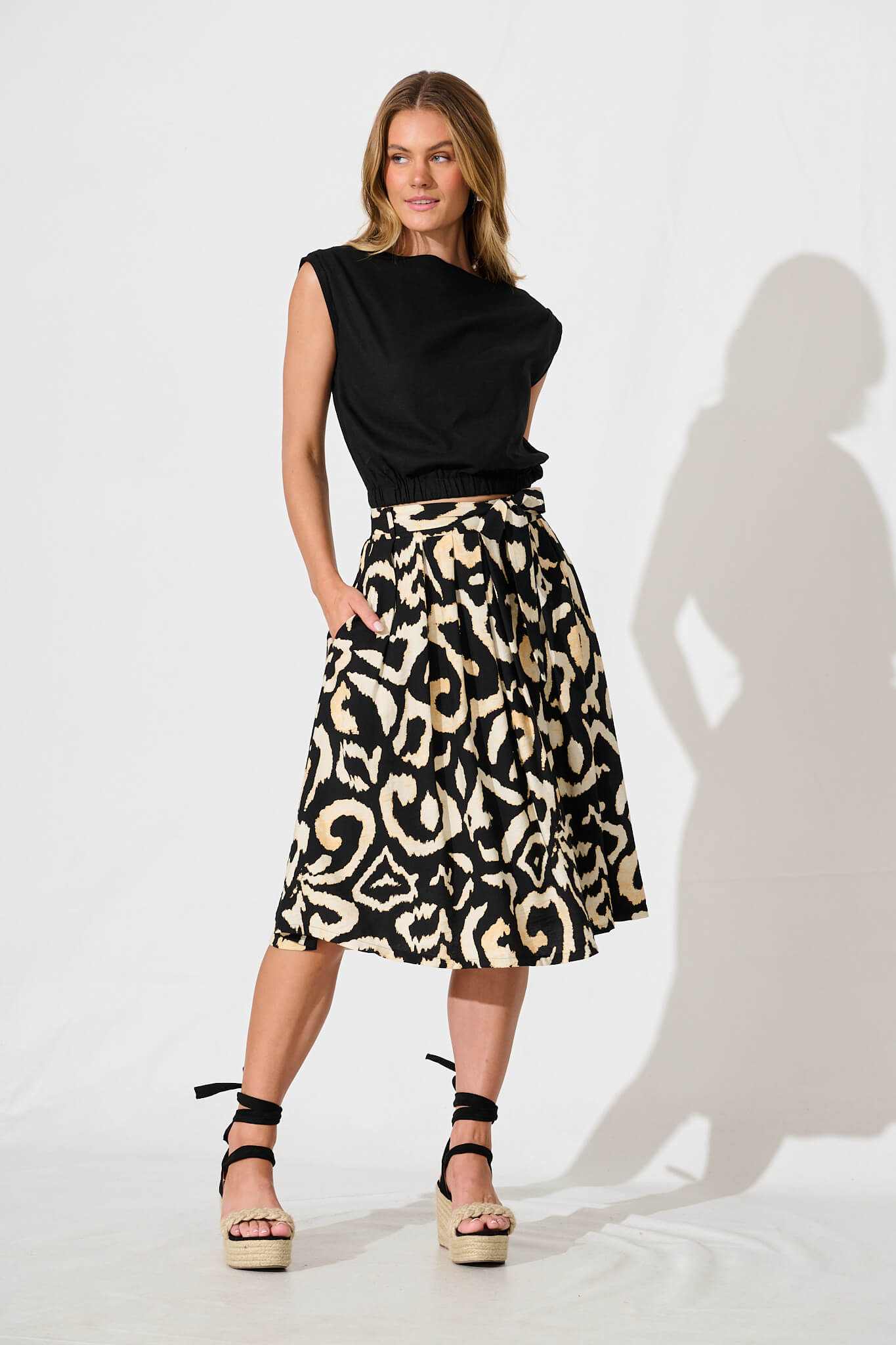 Bailey Midi Skirt In Black With Cream Abstract
