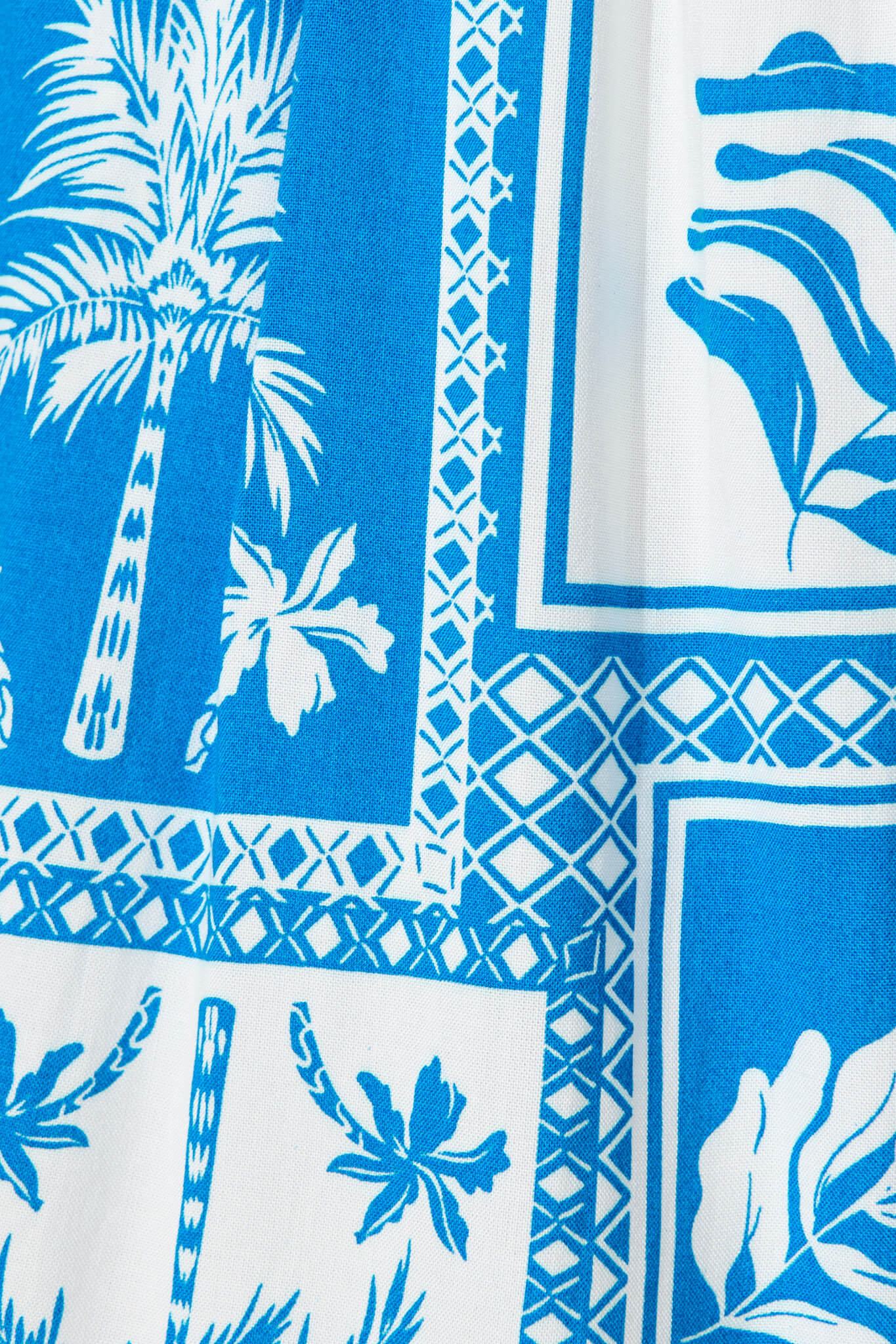 Surfside Short in Blue Tile Print