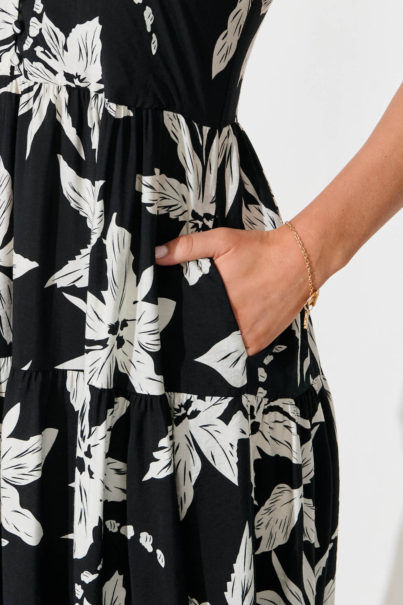 Sherwick Midi Sundress in Black with White Flower