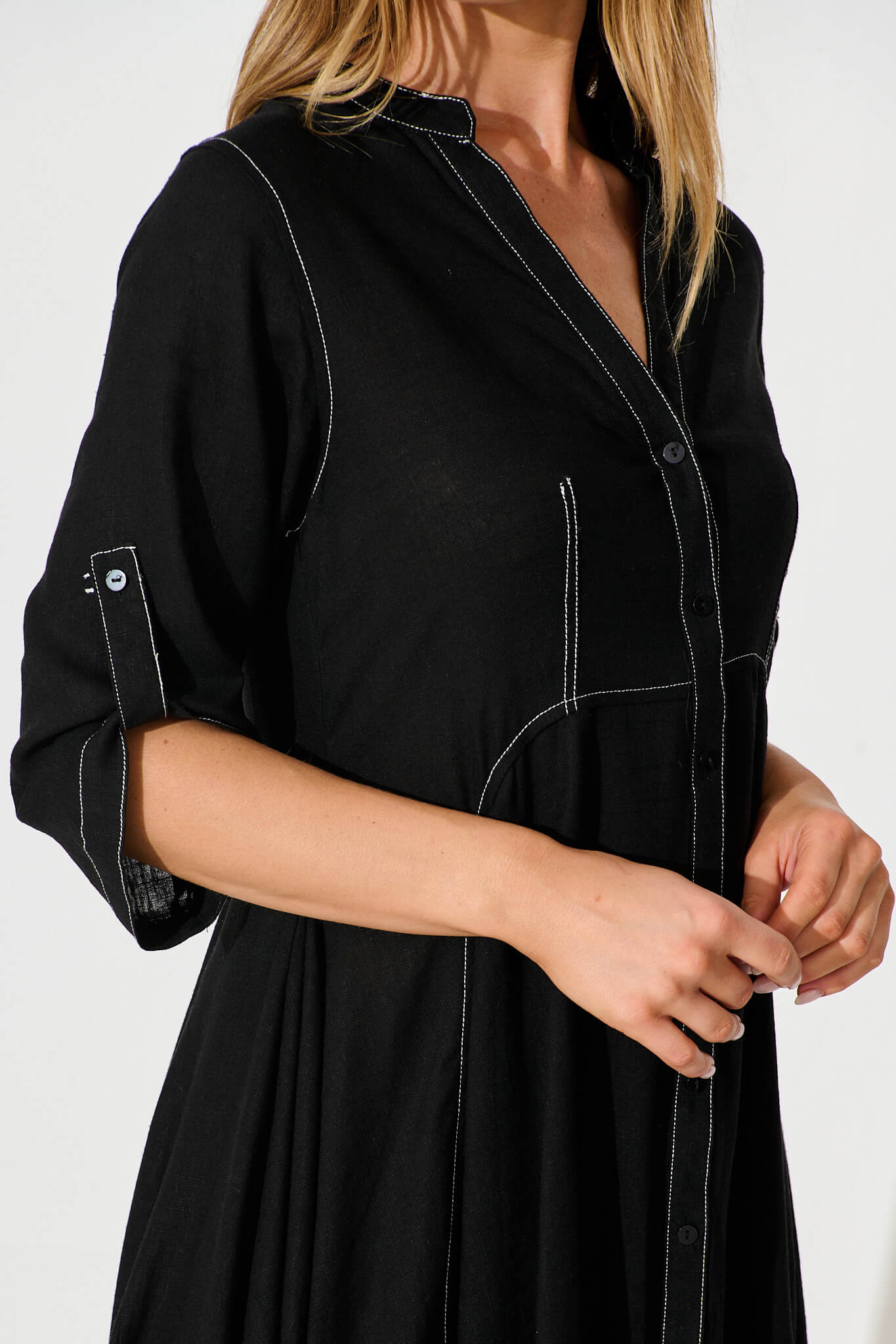 Cyrene Dress in Black Linen Blend
