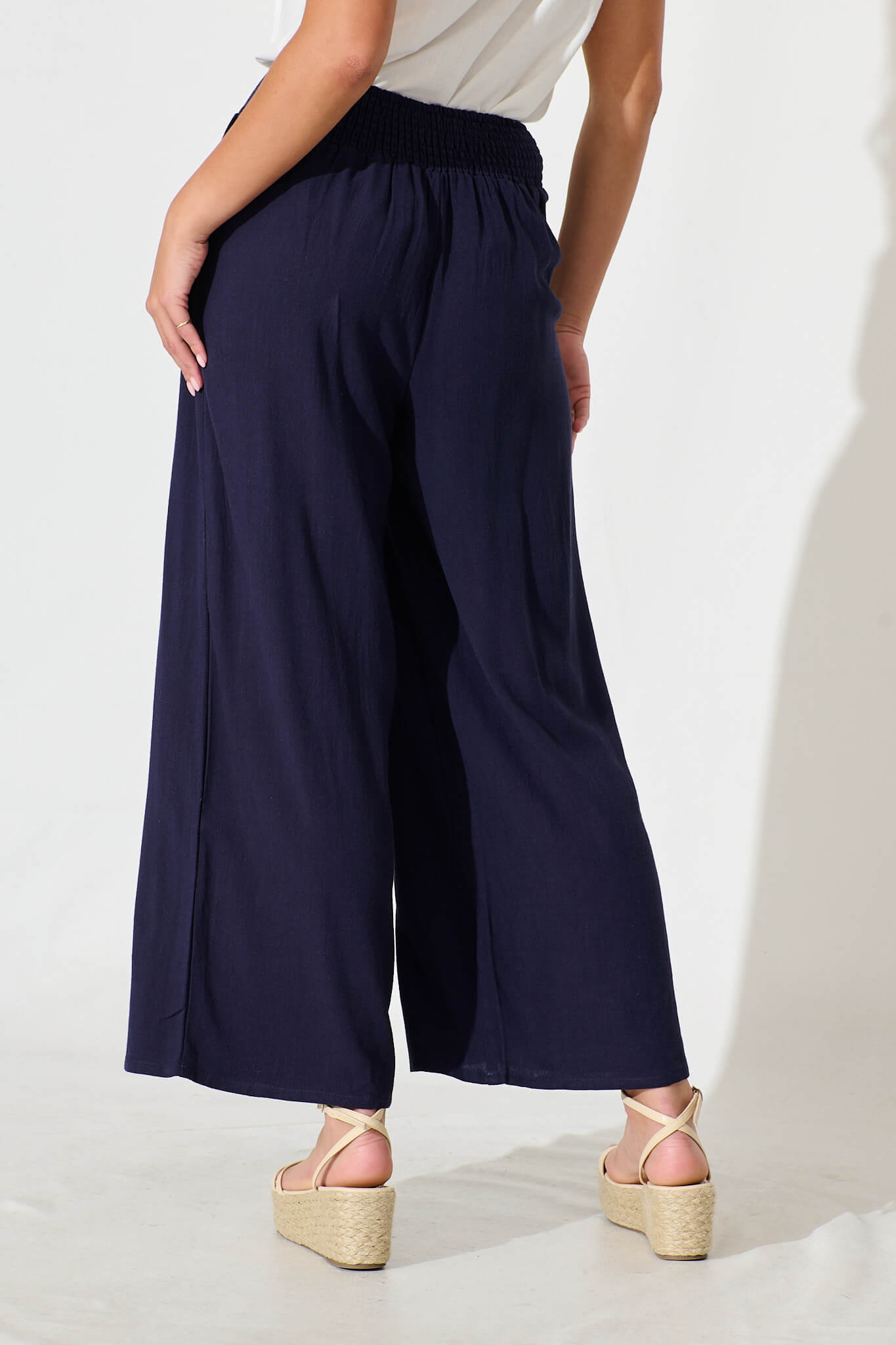 Sirsha Pant in Navy Linen Blend