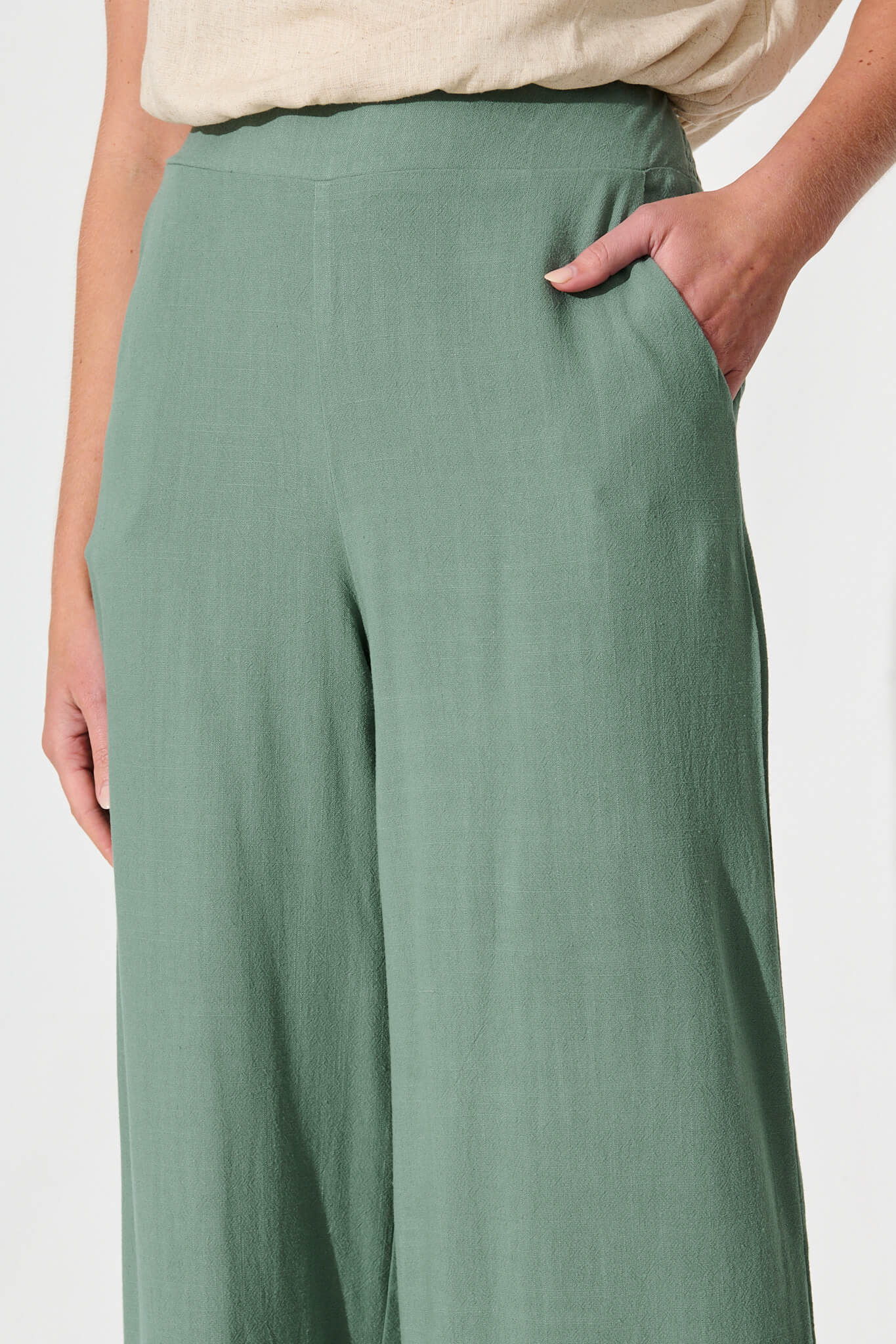Sirsha Pant in Sage Green Linen Blend