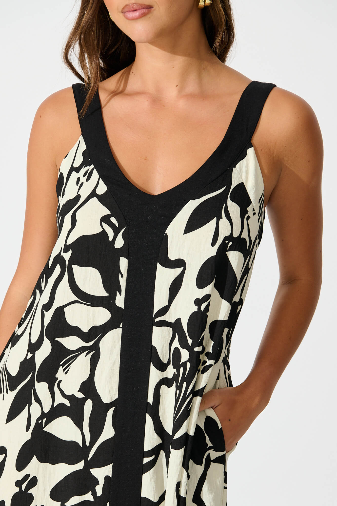 Jenny Maxi Dress in Black with White Print