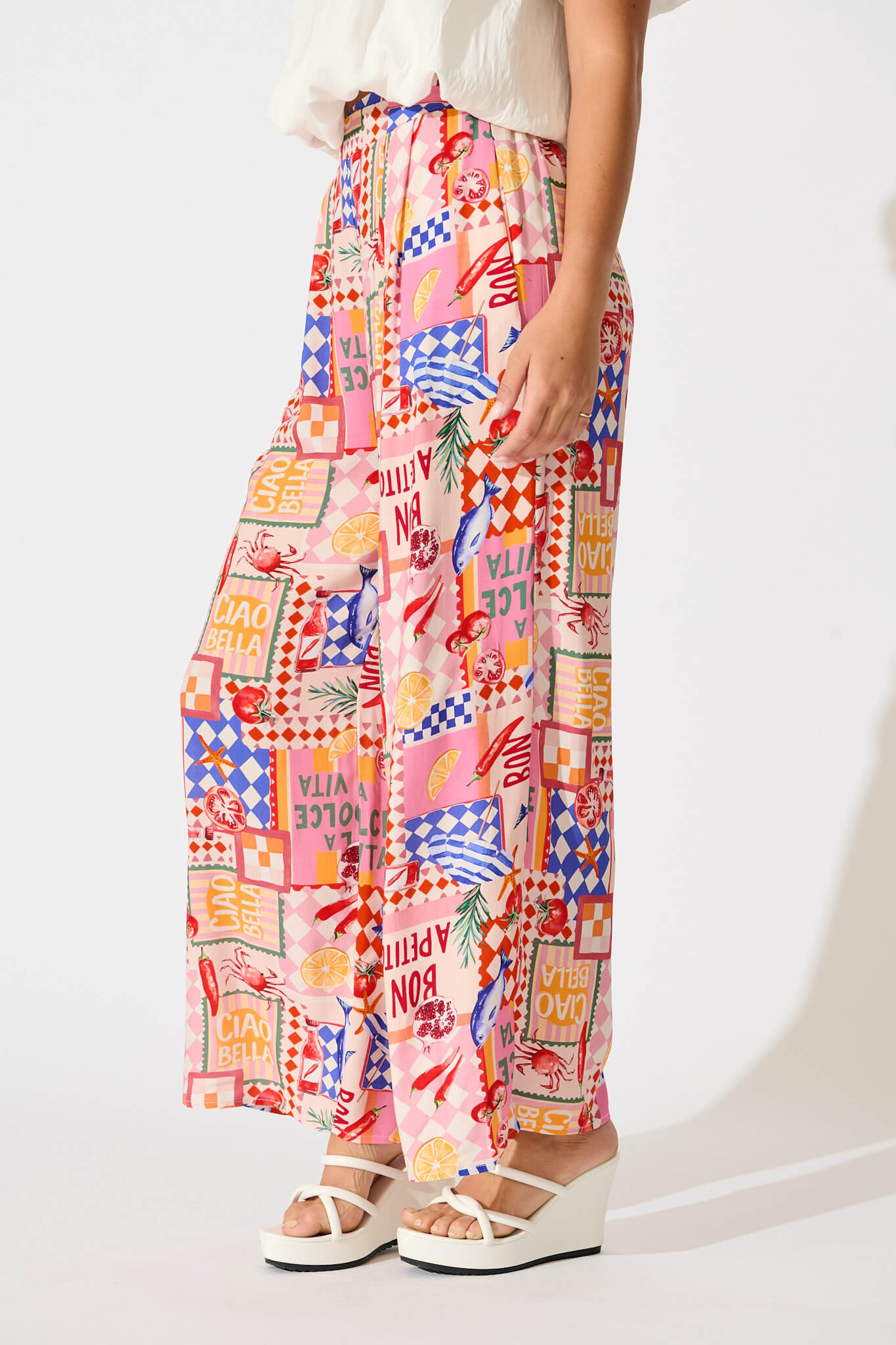 Gilligan Pant In Multi Conversational Print
