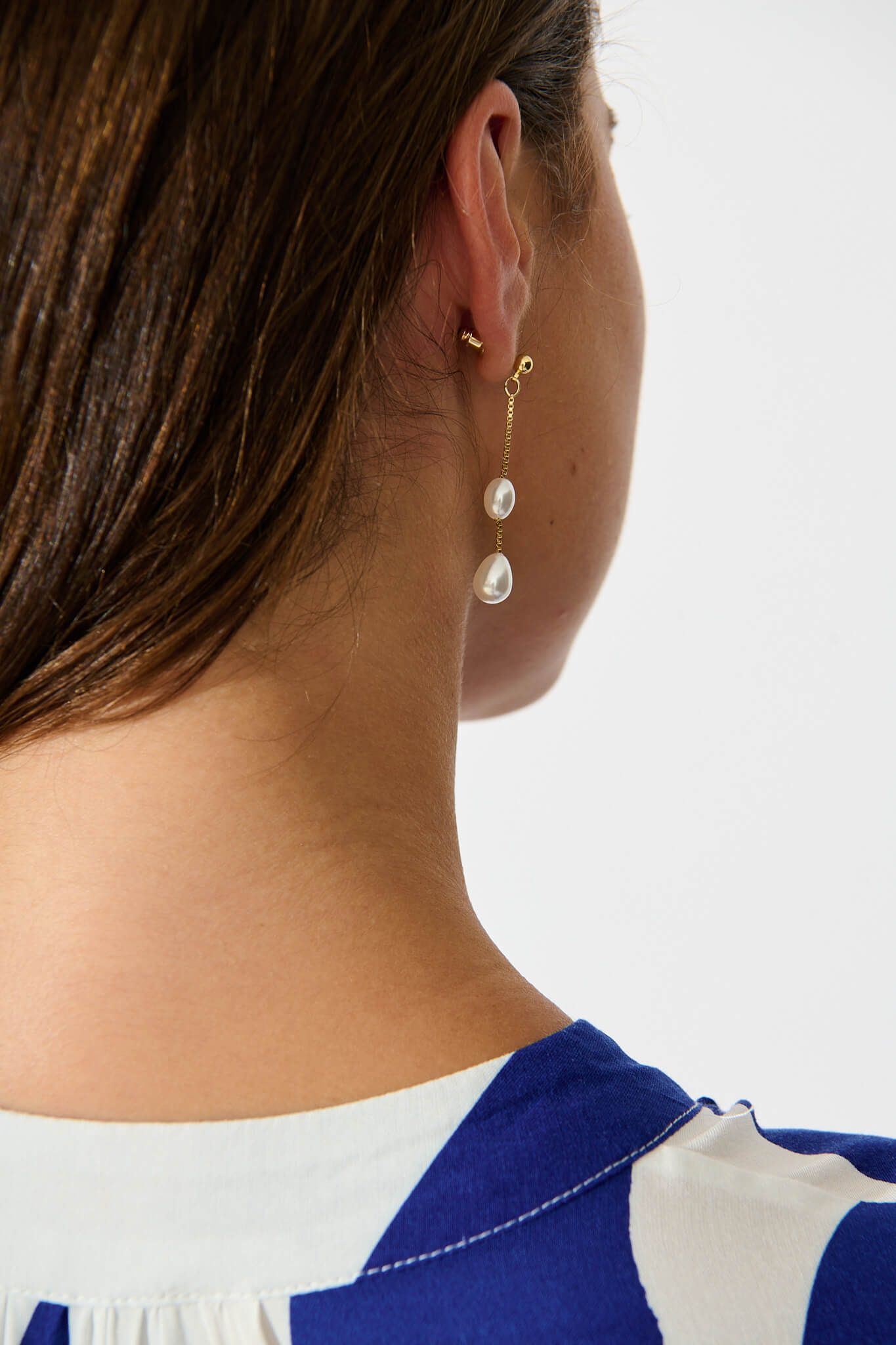 Dainty Drop Pearl Earrings in Gold