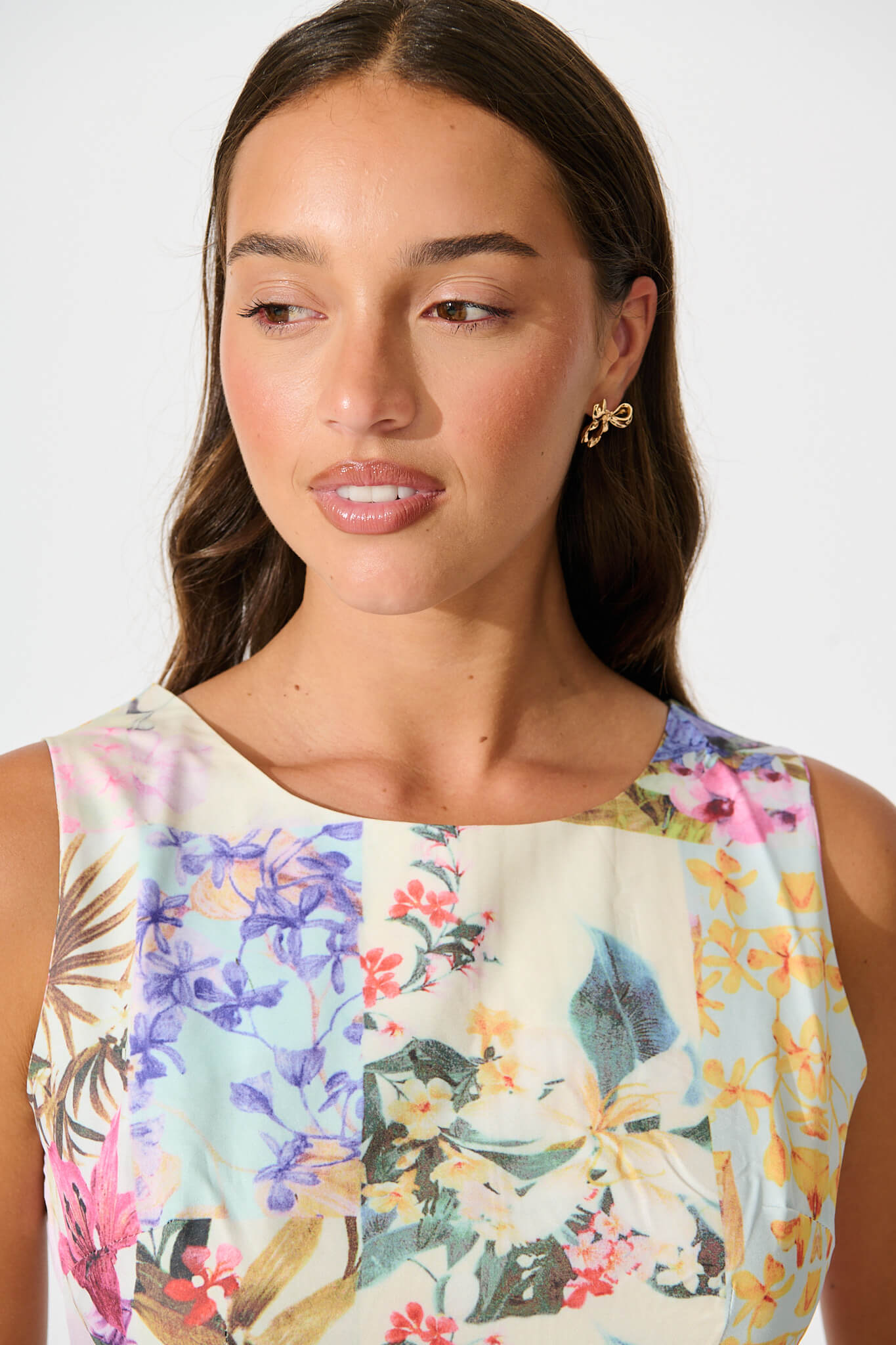 Lala Bow Earrings in Gold