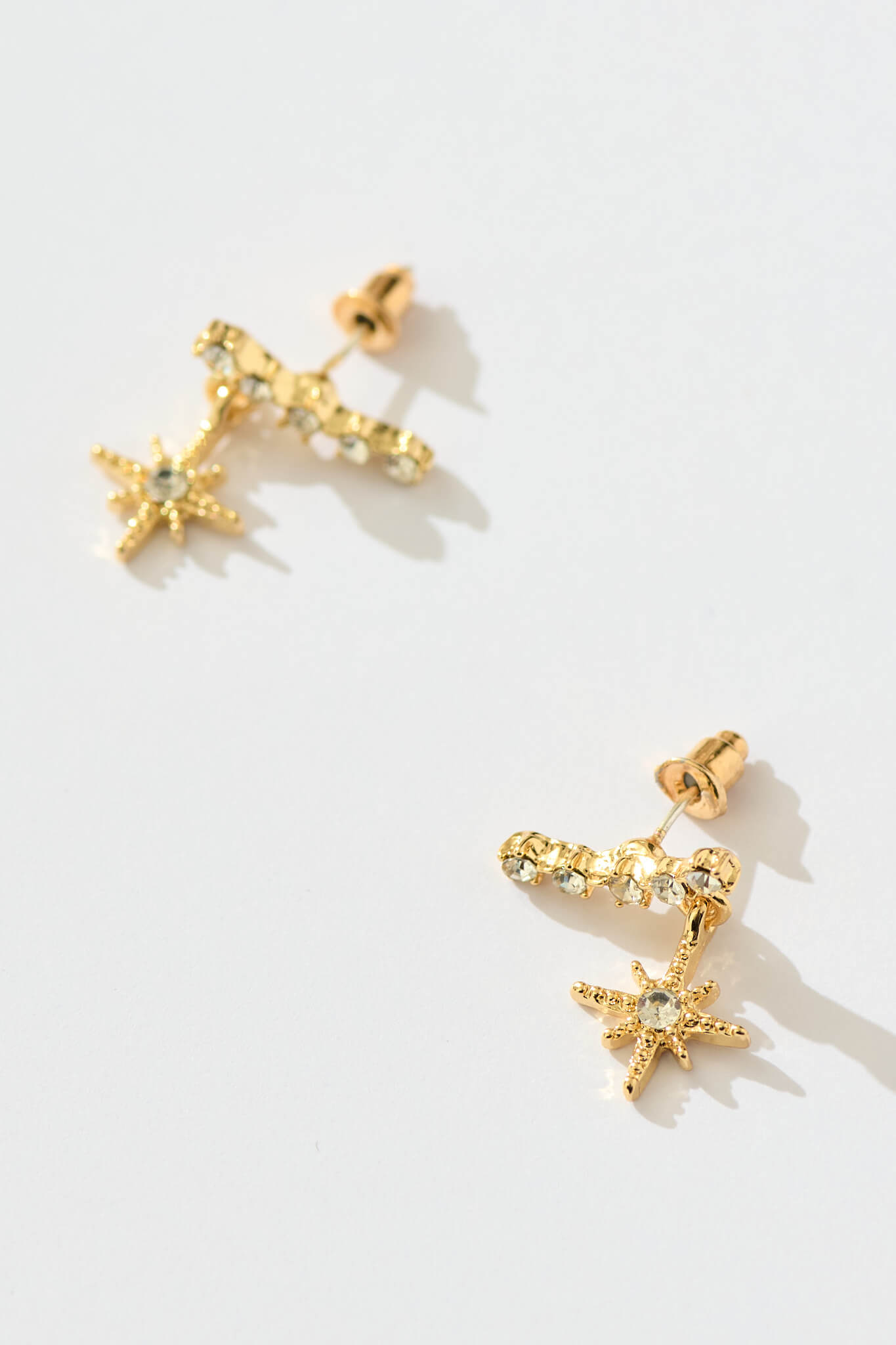Memu Earrings In Gold With Drop Star