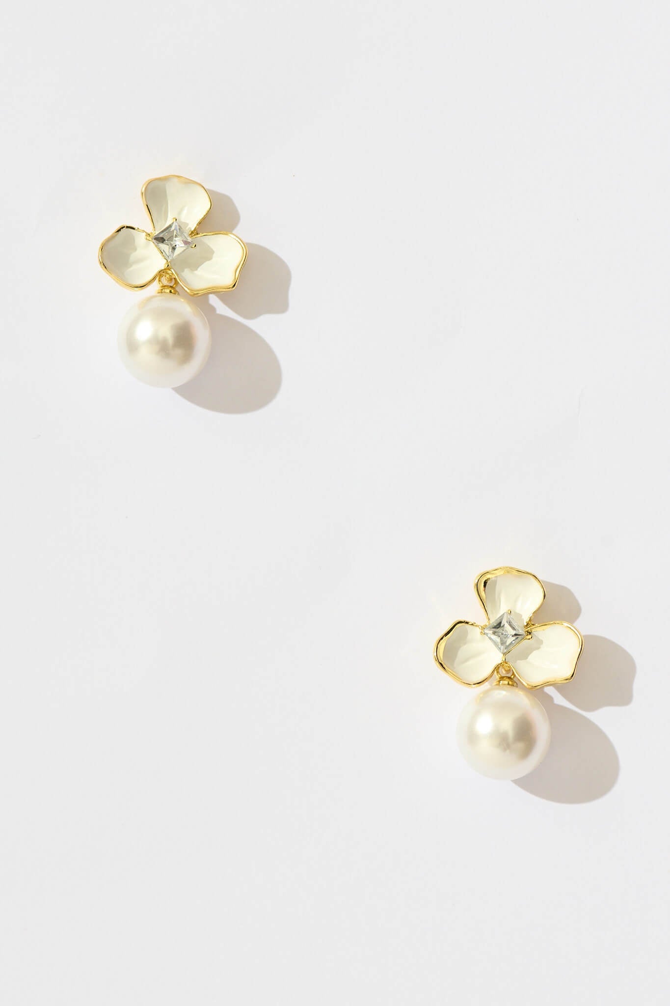 Kensley Earrings in White Floral
