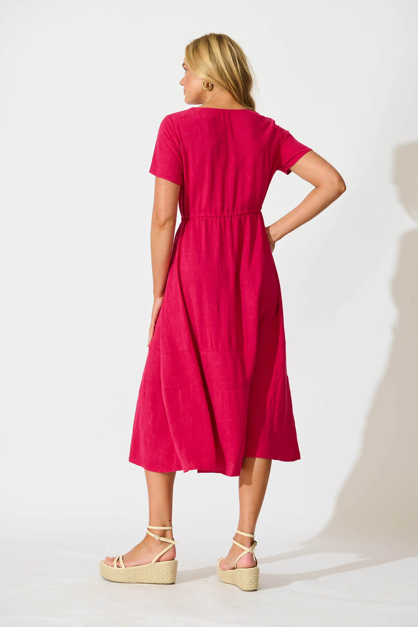 Mary Midi Dress In Fuchsia Linen Blend