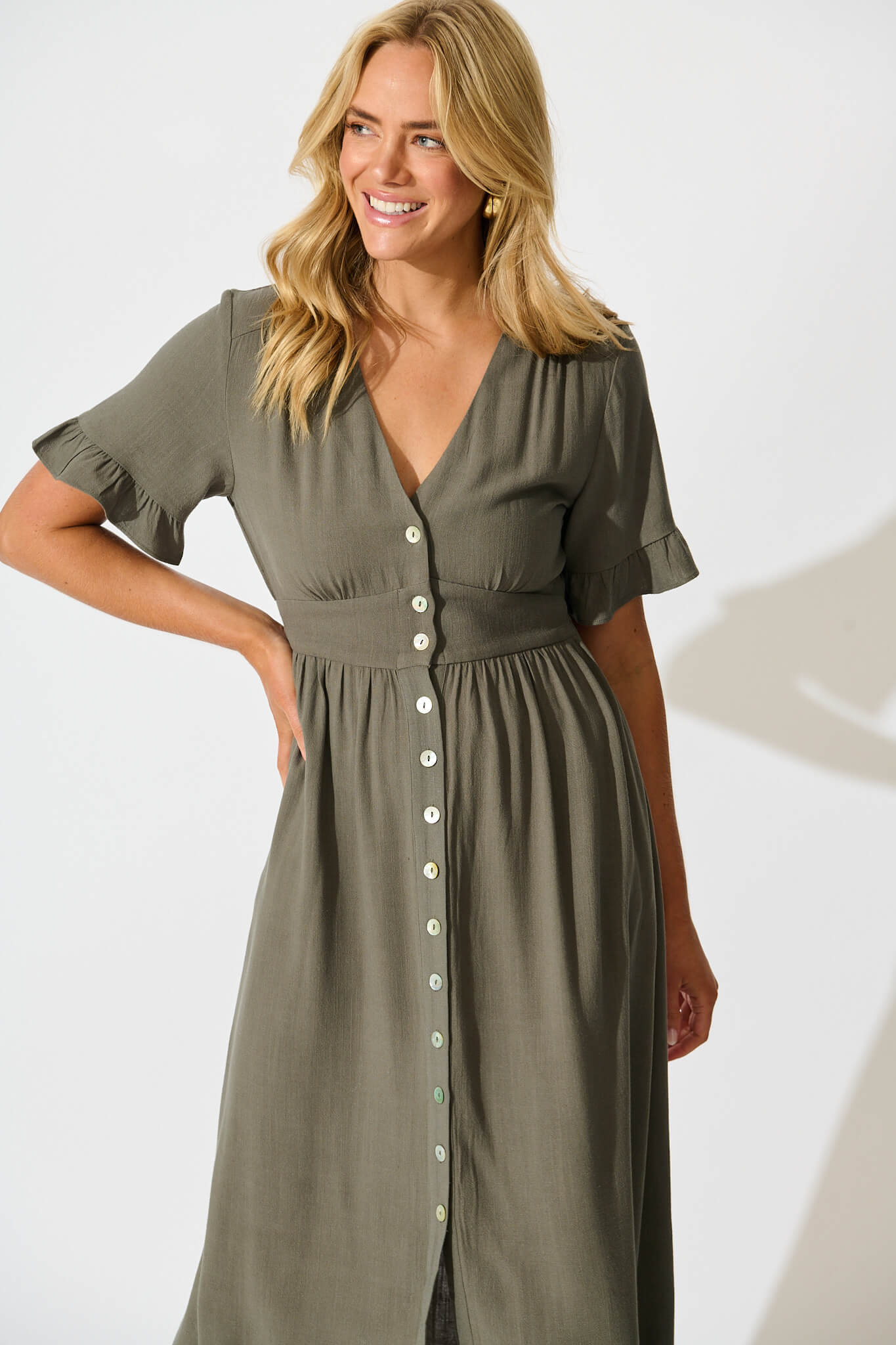 Daysia Midi Dress in Khaki Linen Blend