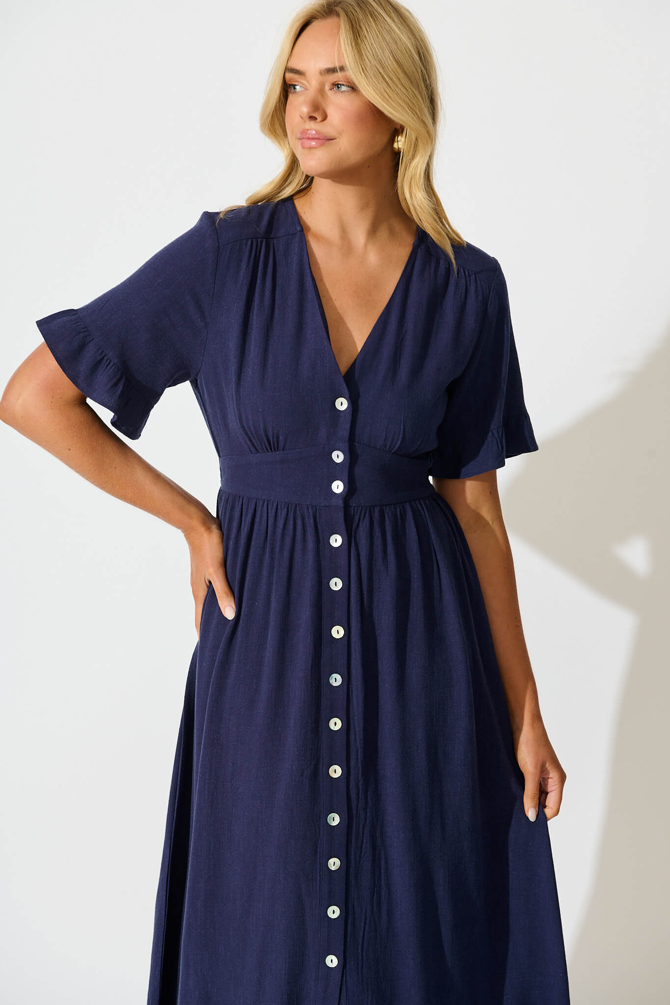 Daysia Midi Dress in Navy Linen Blend