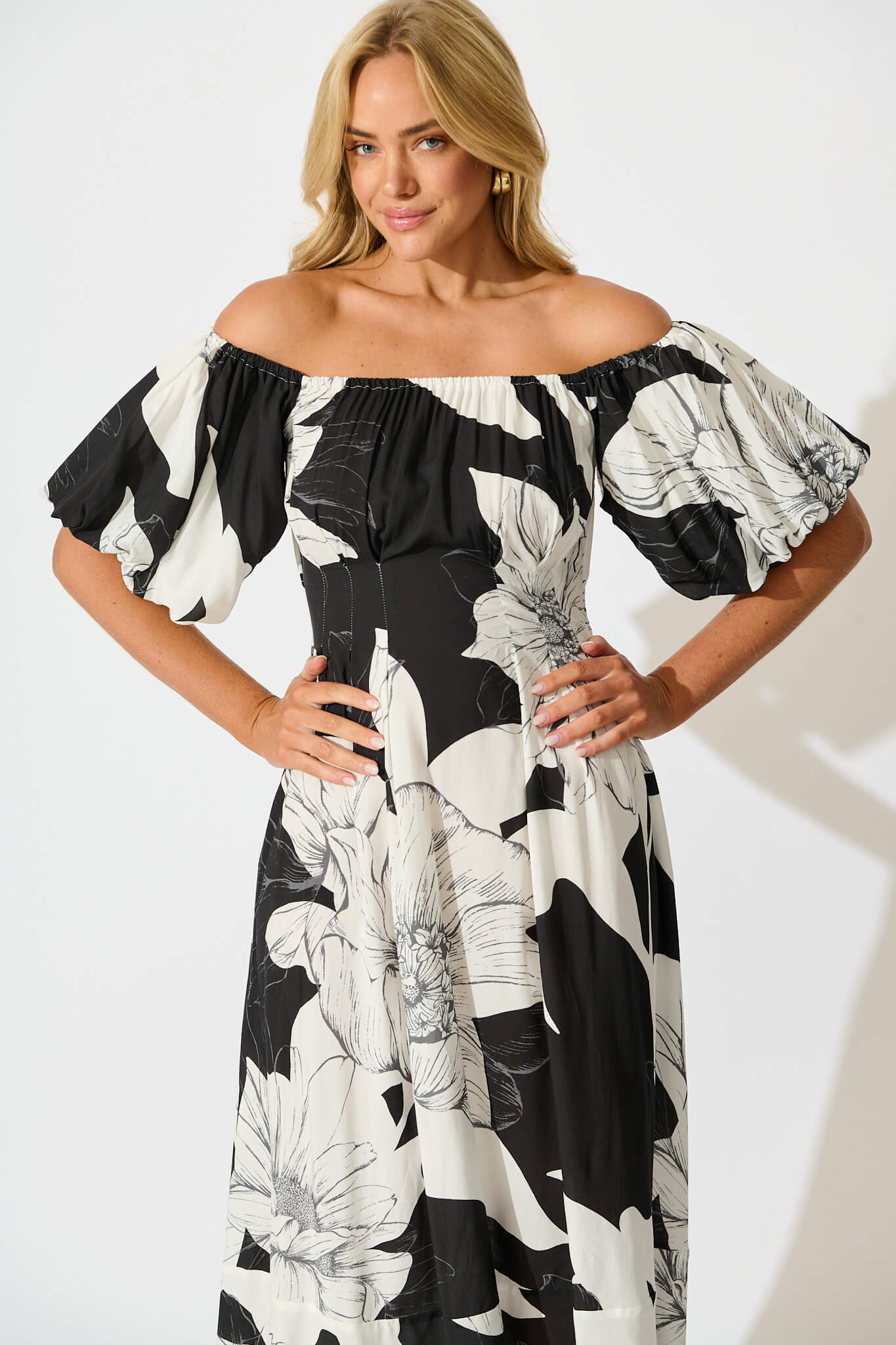 Wintour Midi Dress In Black With White Floral
