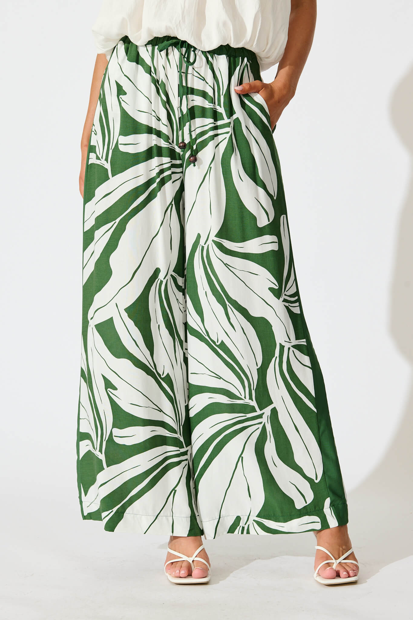 Romeo Pant In Green with White Leaf