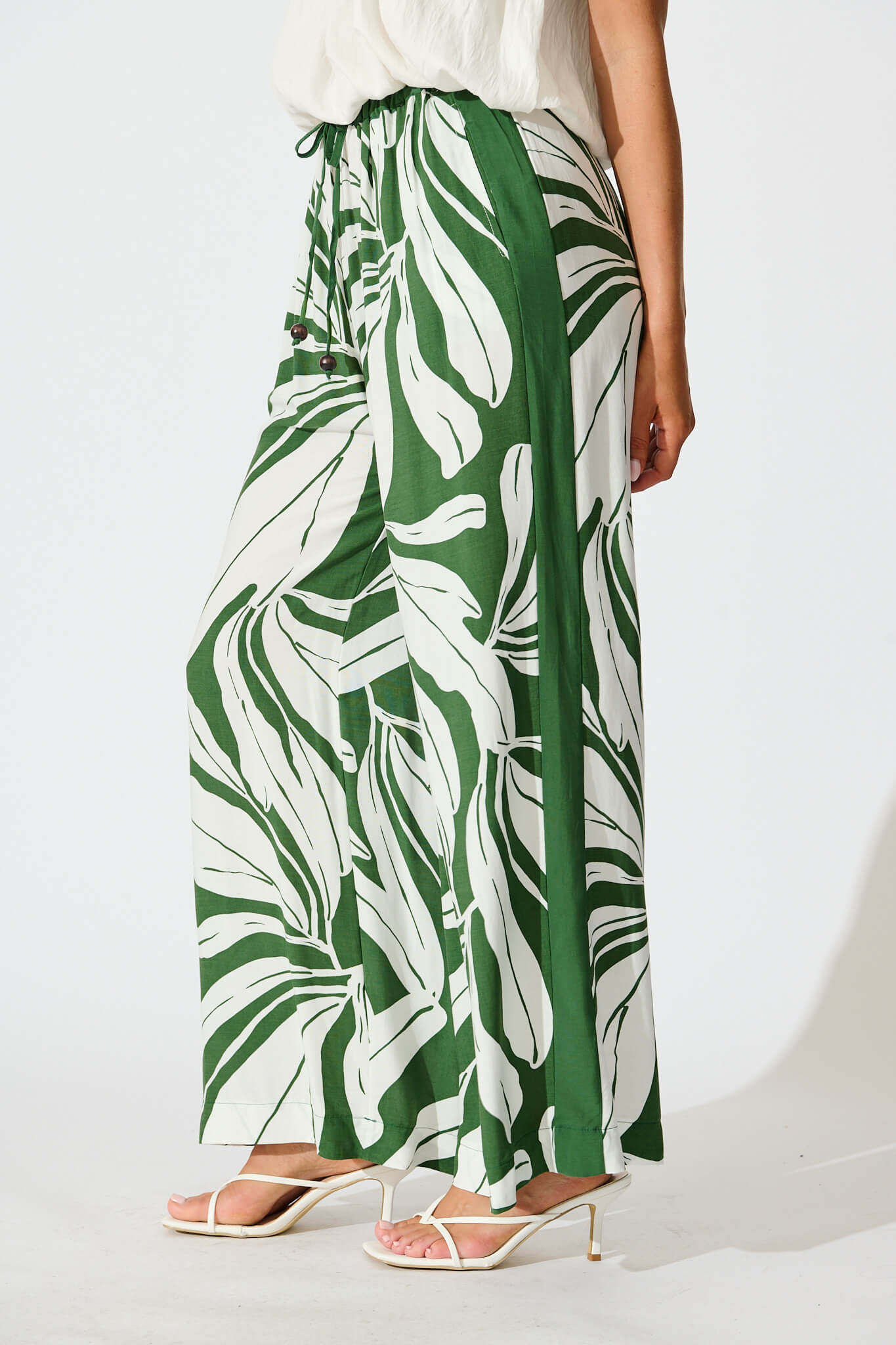 Romeo Pant In Green with White Leaf