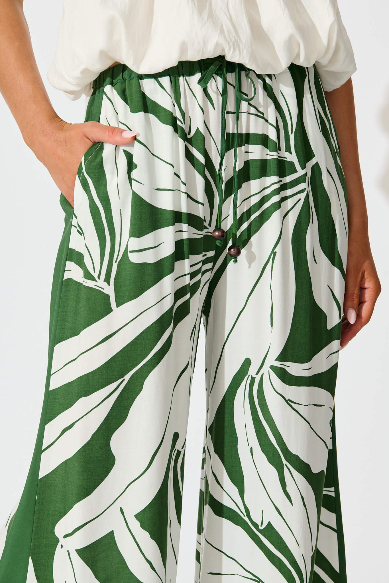 Romeo Pant In Green with White Leaf