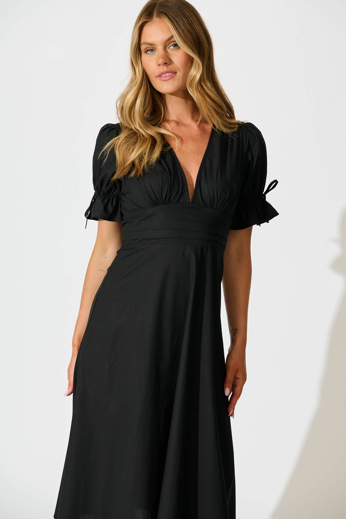Sunrays Midi Dress in Black Cotton
