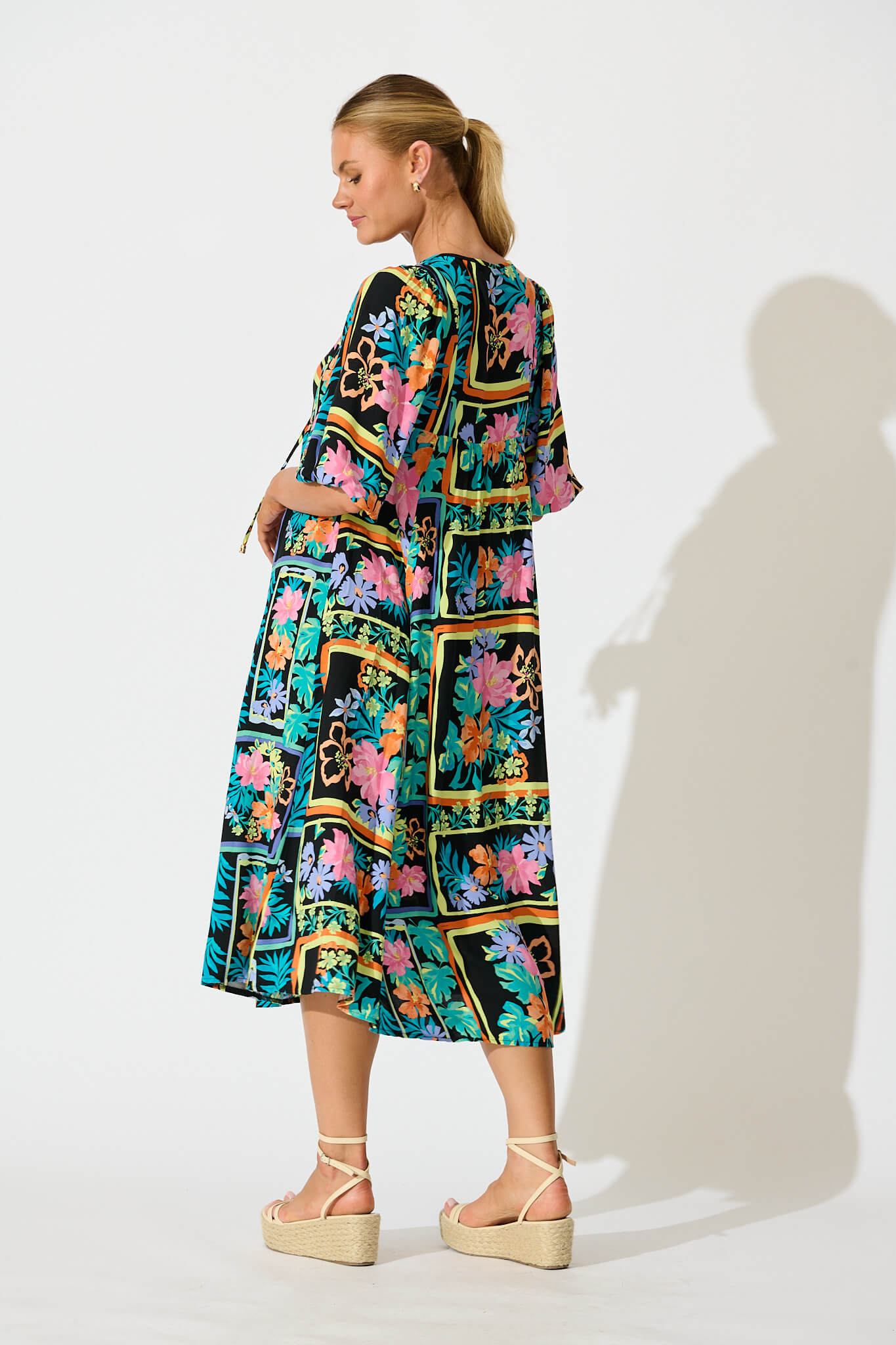 Devana Midi Smock  Dress In Black Multi Print