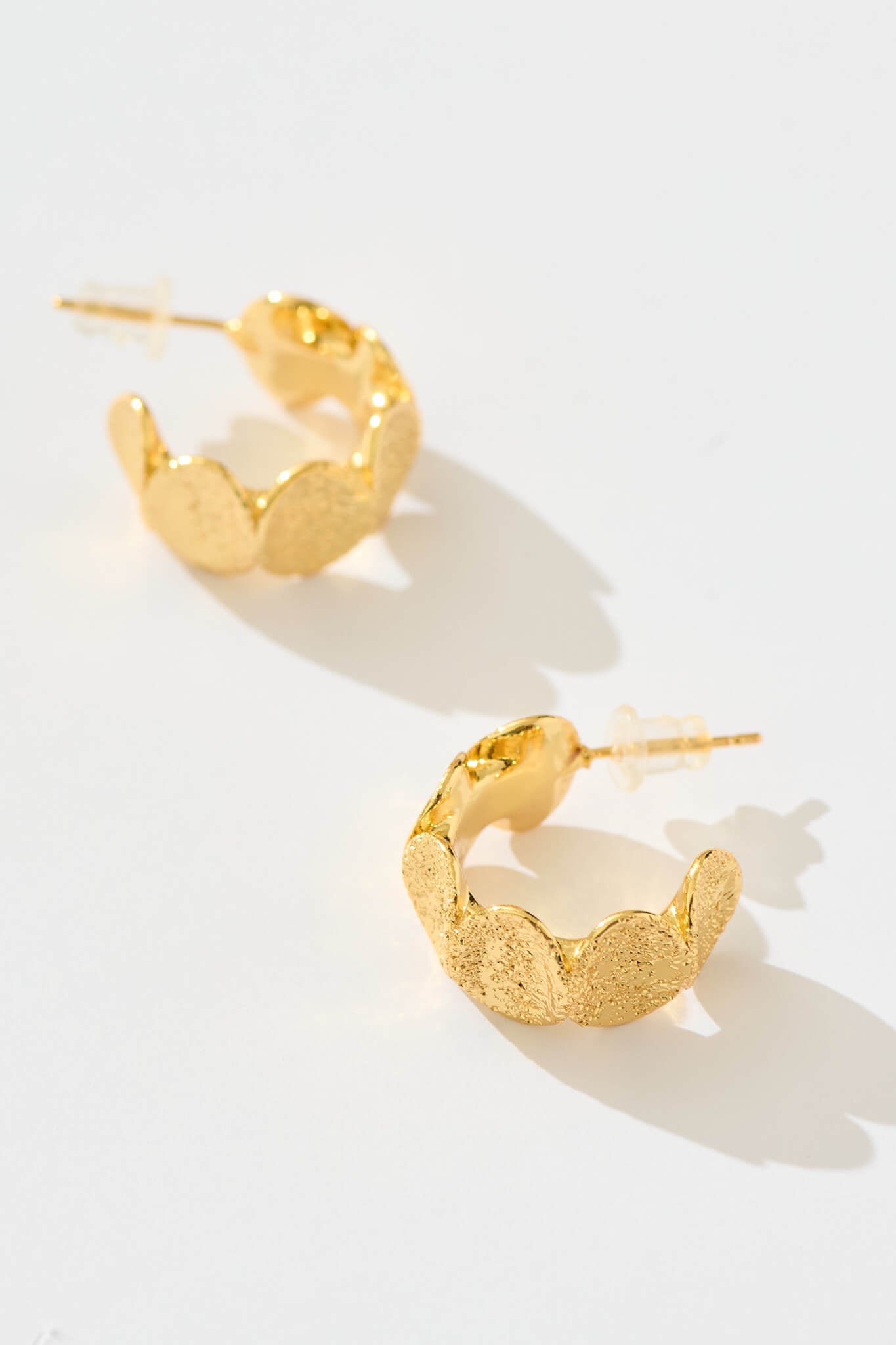Juliana Textured Circle Hoop Earrings in Gold