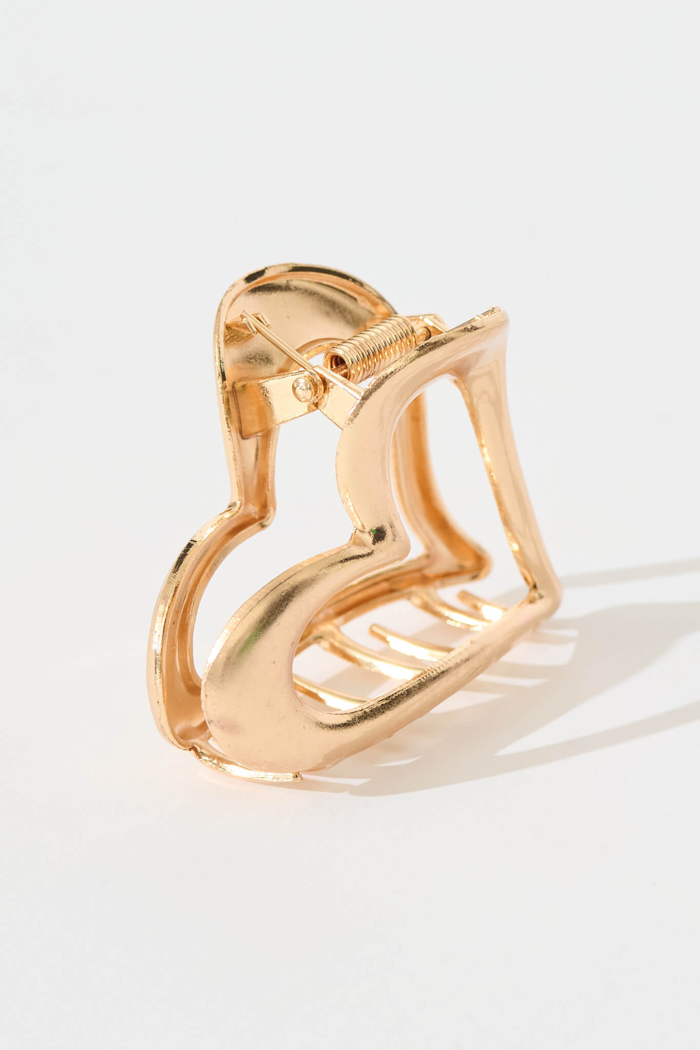 Ann Heart Hair Claw in Gold