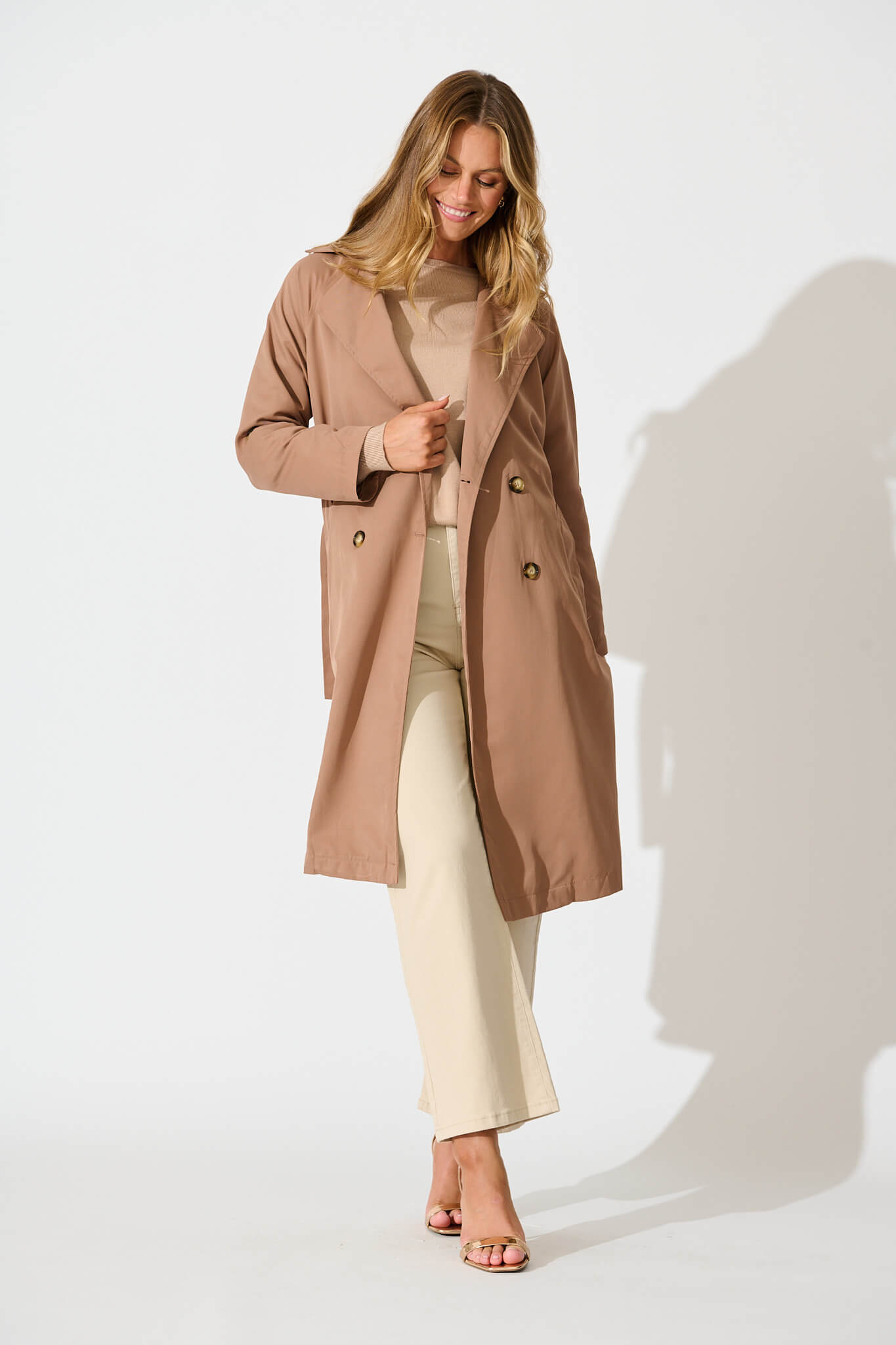 Sasha Trench Coat in Mocha