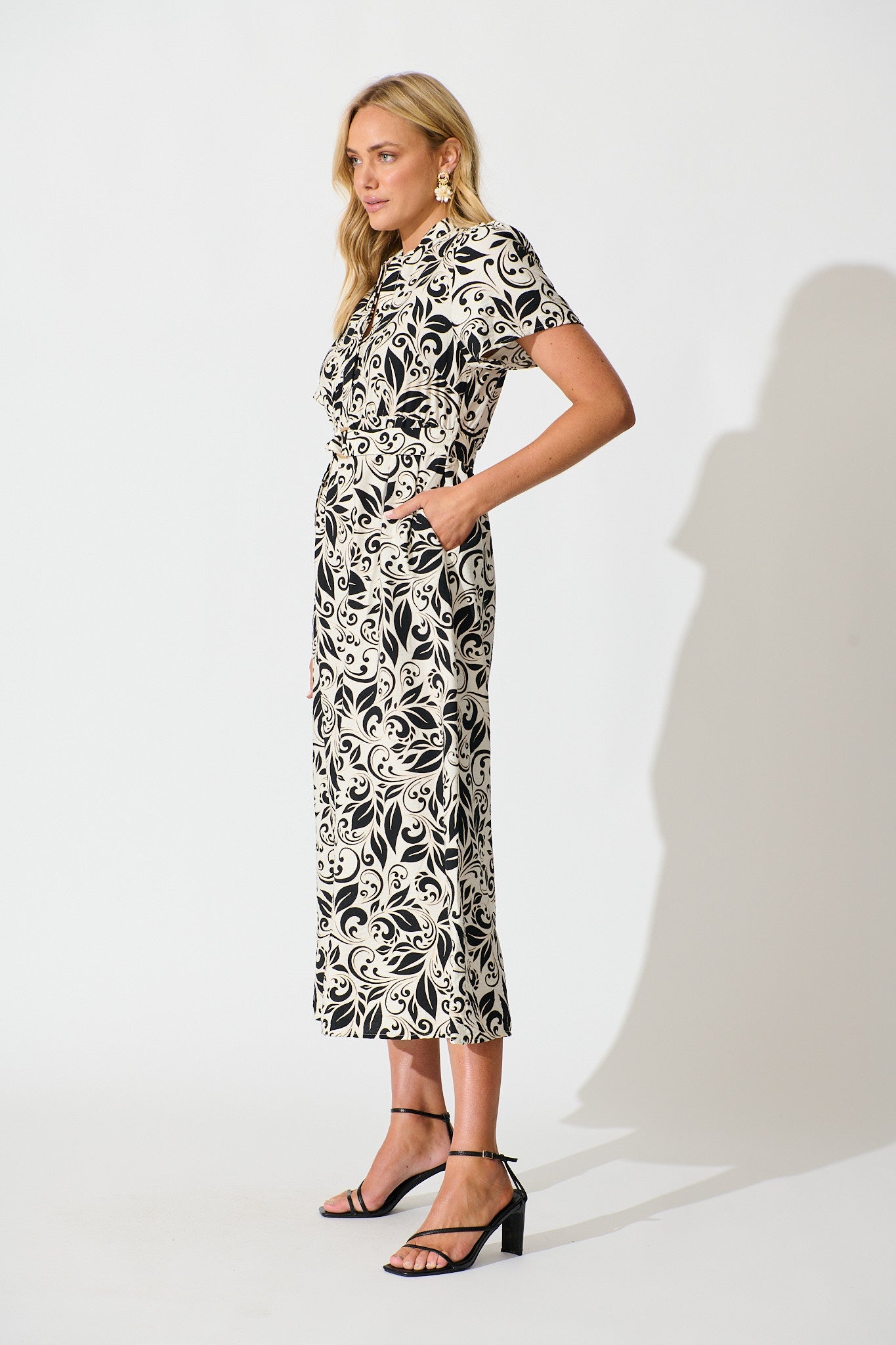Azariah Maxi Dress in Black and Beige Swirl