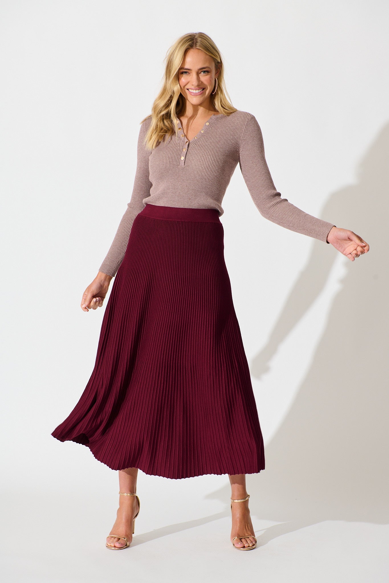 Honeycup Knit Skirt In Wine Cotton Blend