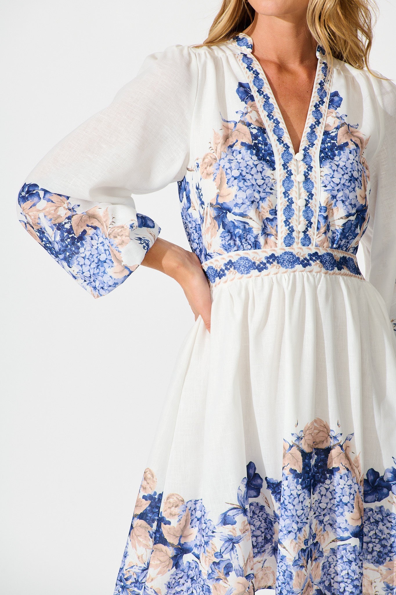 Clarion Dress in White Border Floral Linen Blend