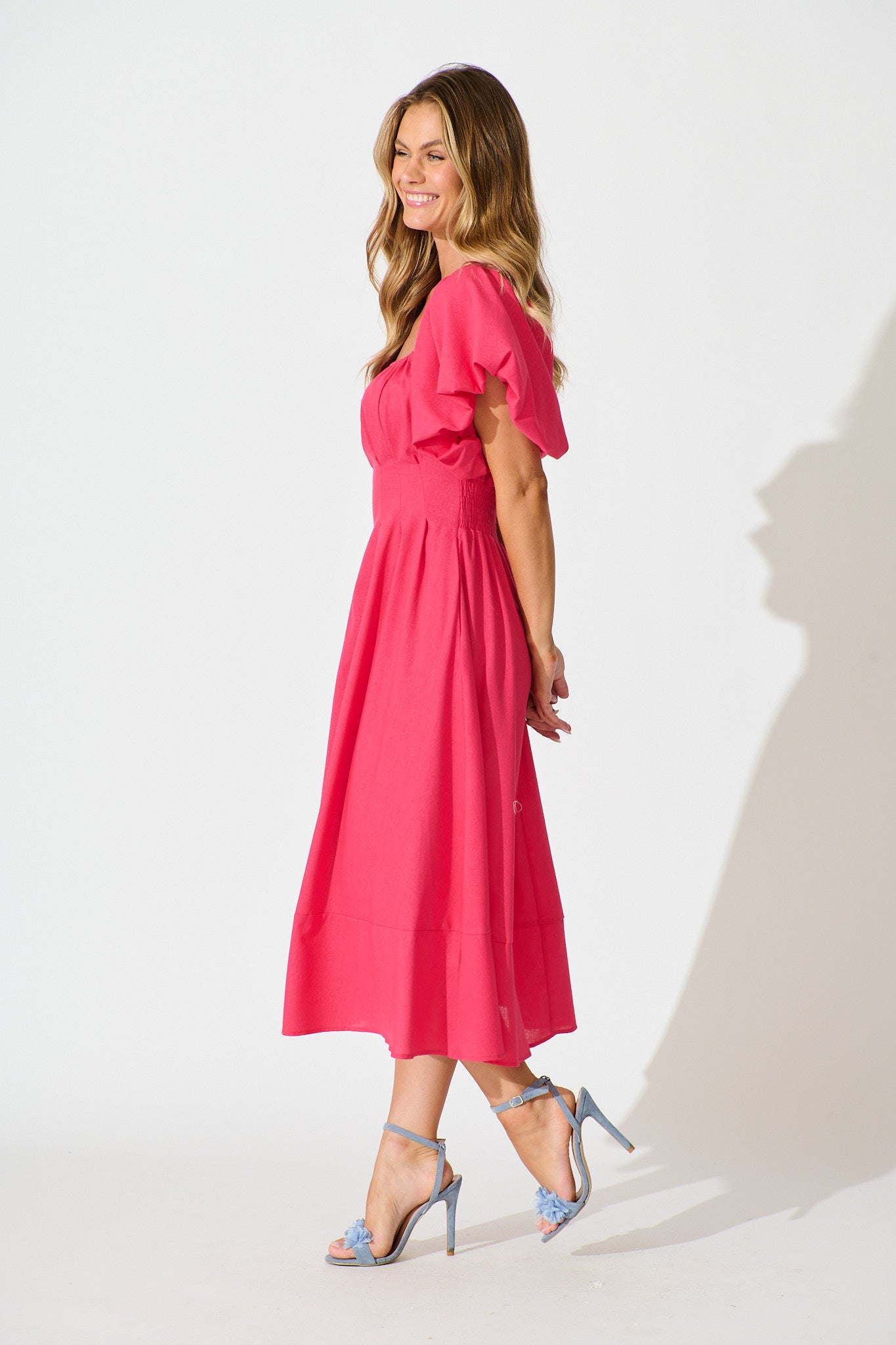 Wintour Midi Dress In Pink Linen Blend