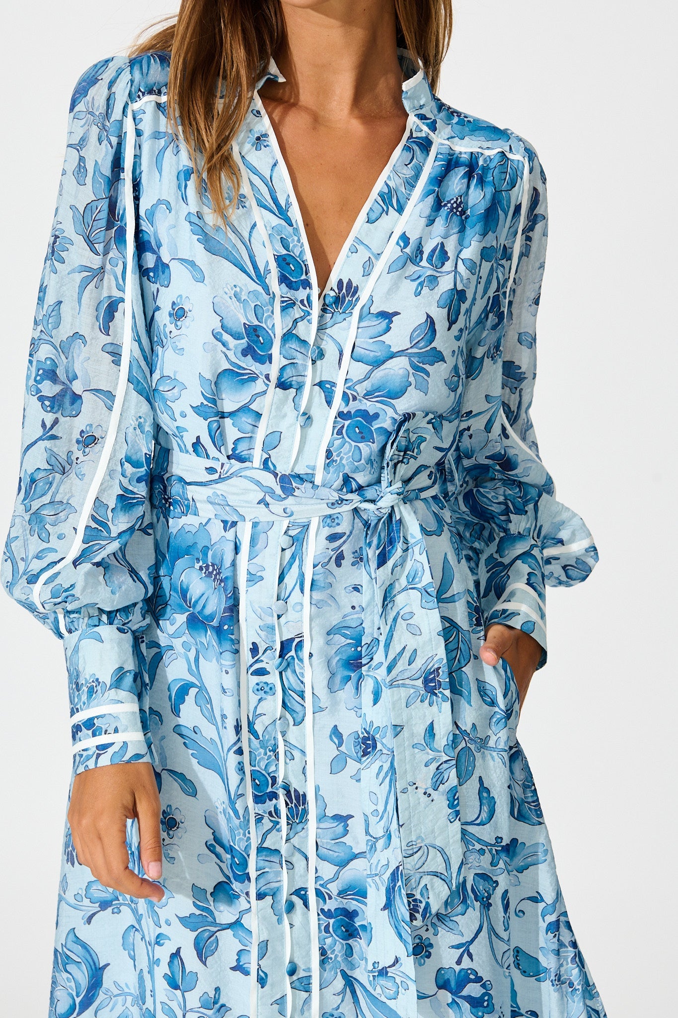 Darlington Midi Dress in Blue Floral