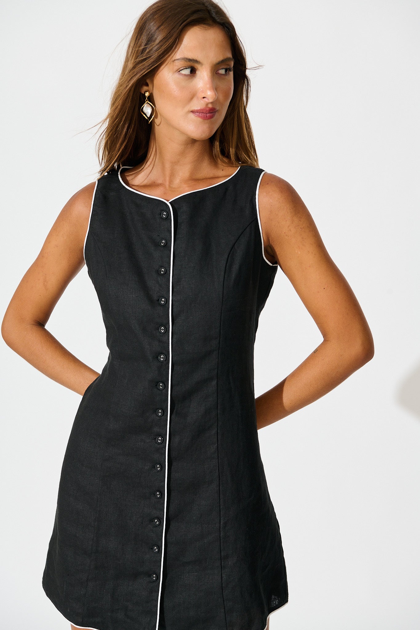 Allure Dress in Black Linen