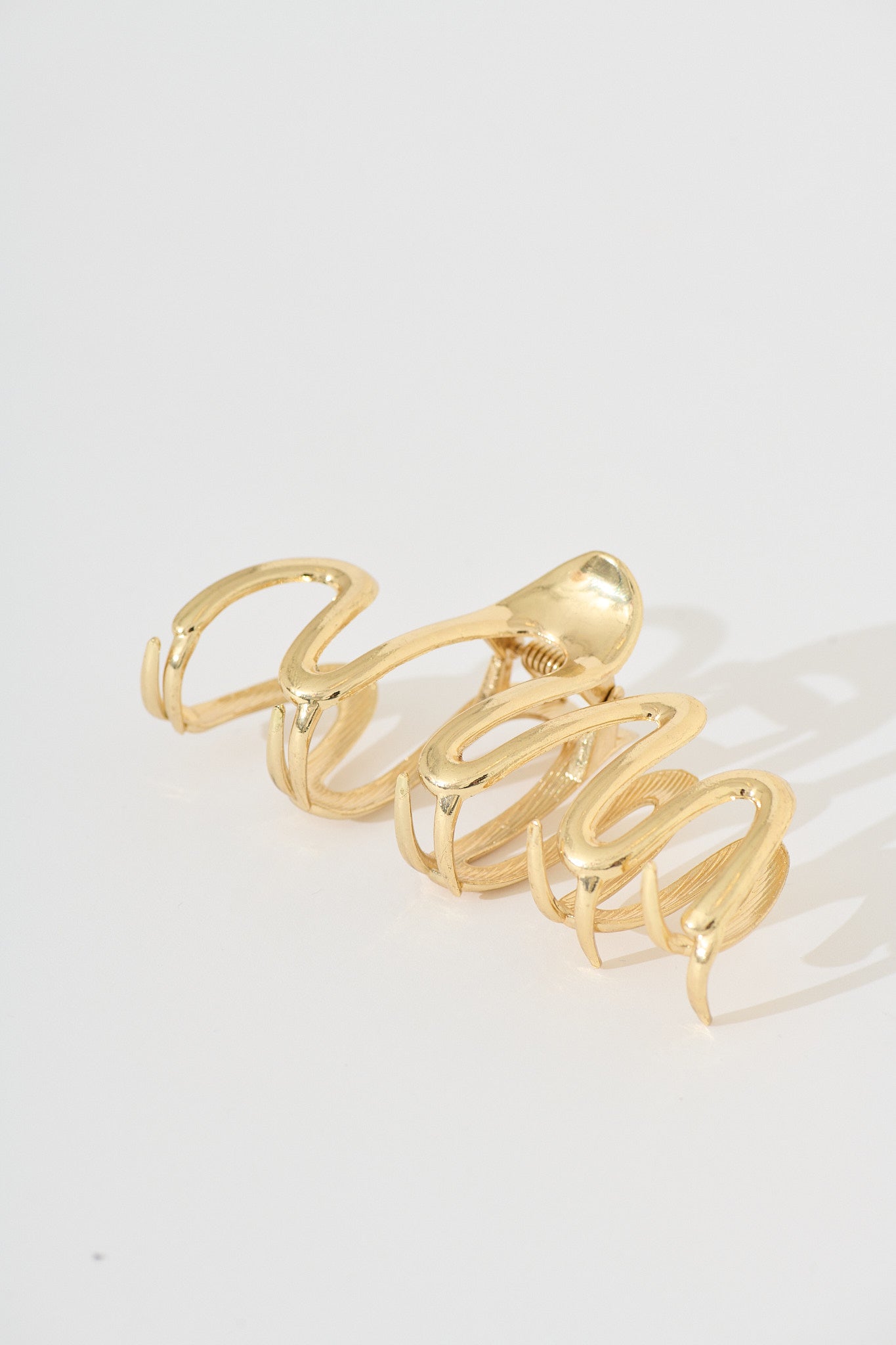 Alanis Hair Claw in Gold