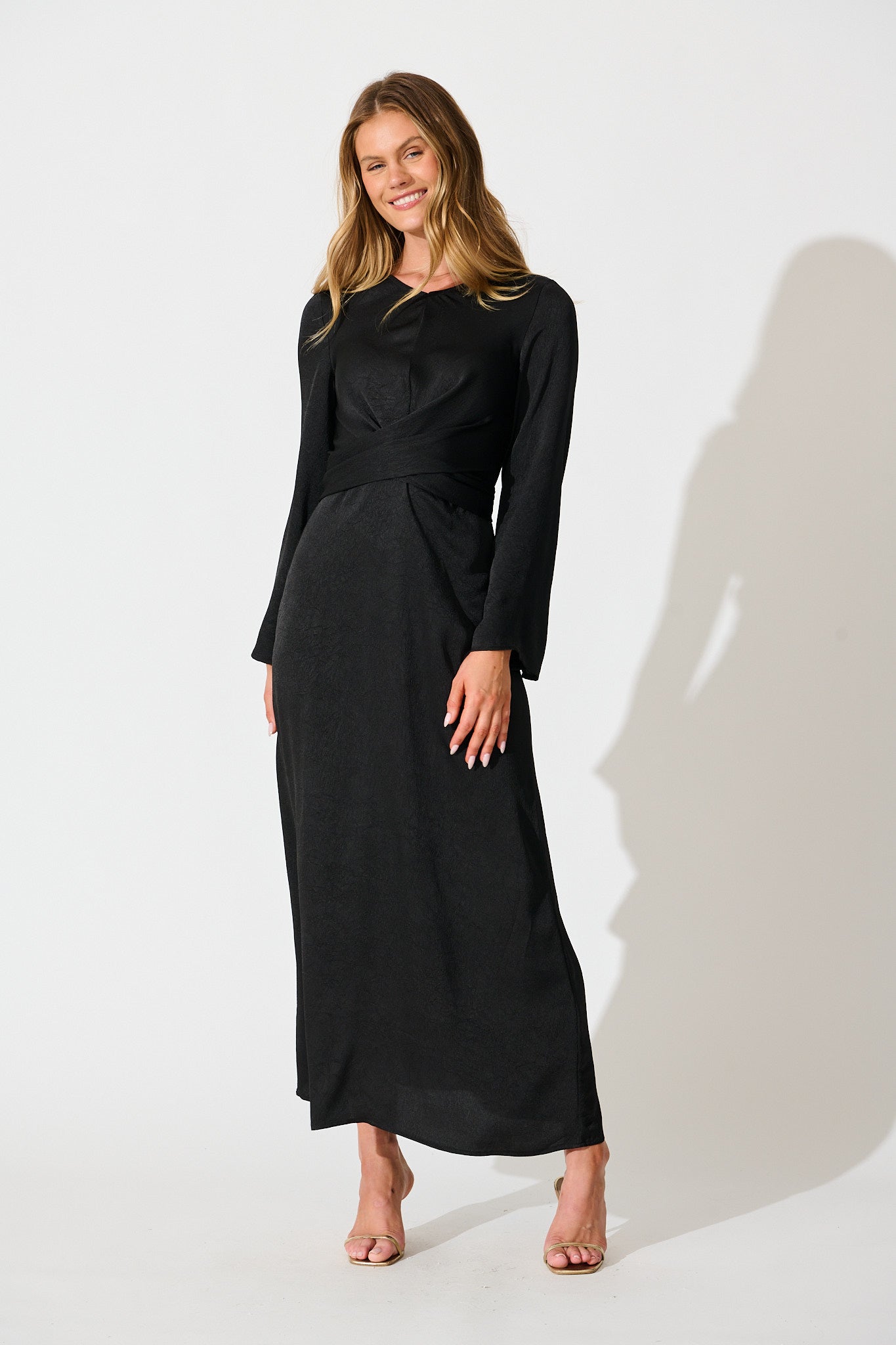 The moment Maxi Dress in Black Crinkle Satin