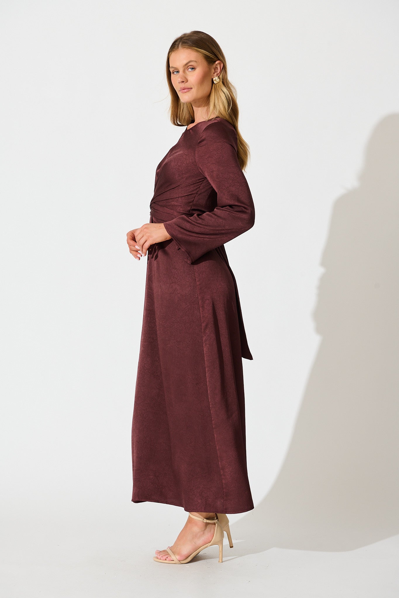 The moment Maxi Dress in Wine Crinkle Satin