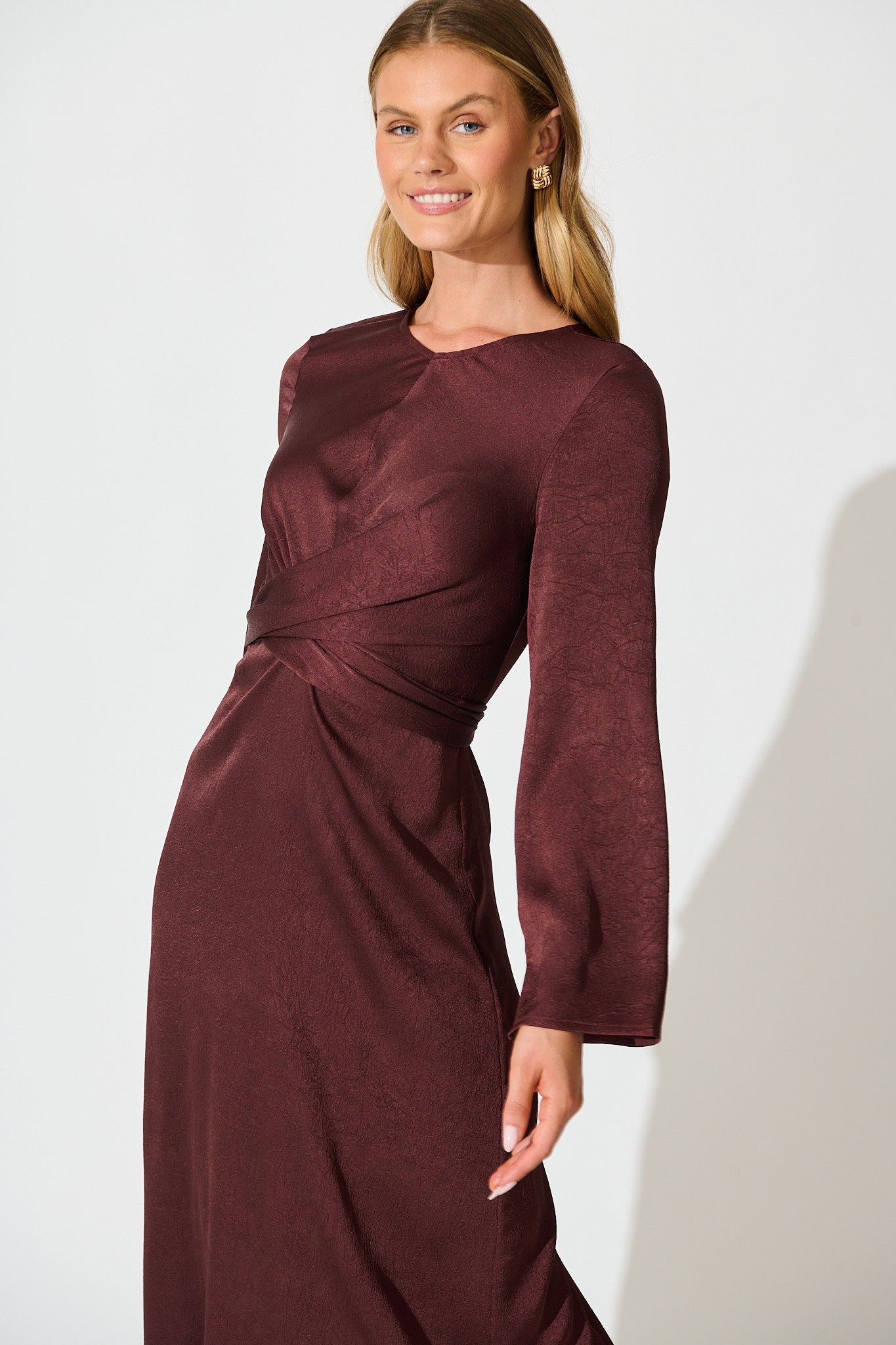 The moment Maxi Dress in Wine Crinkle Satin