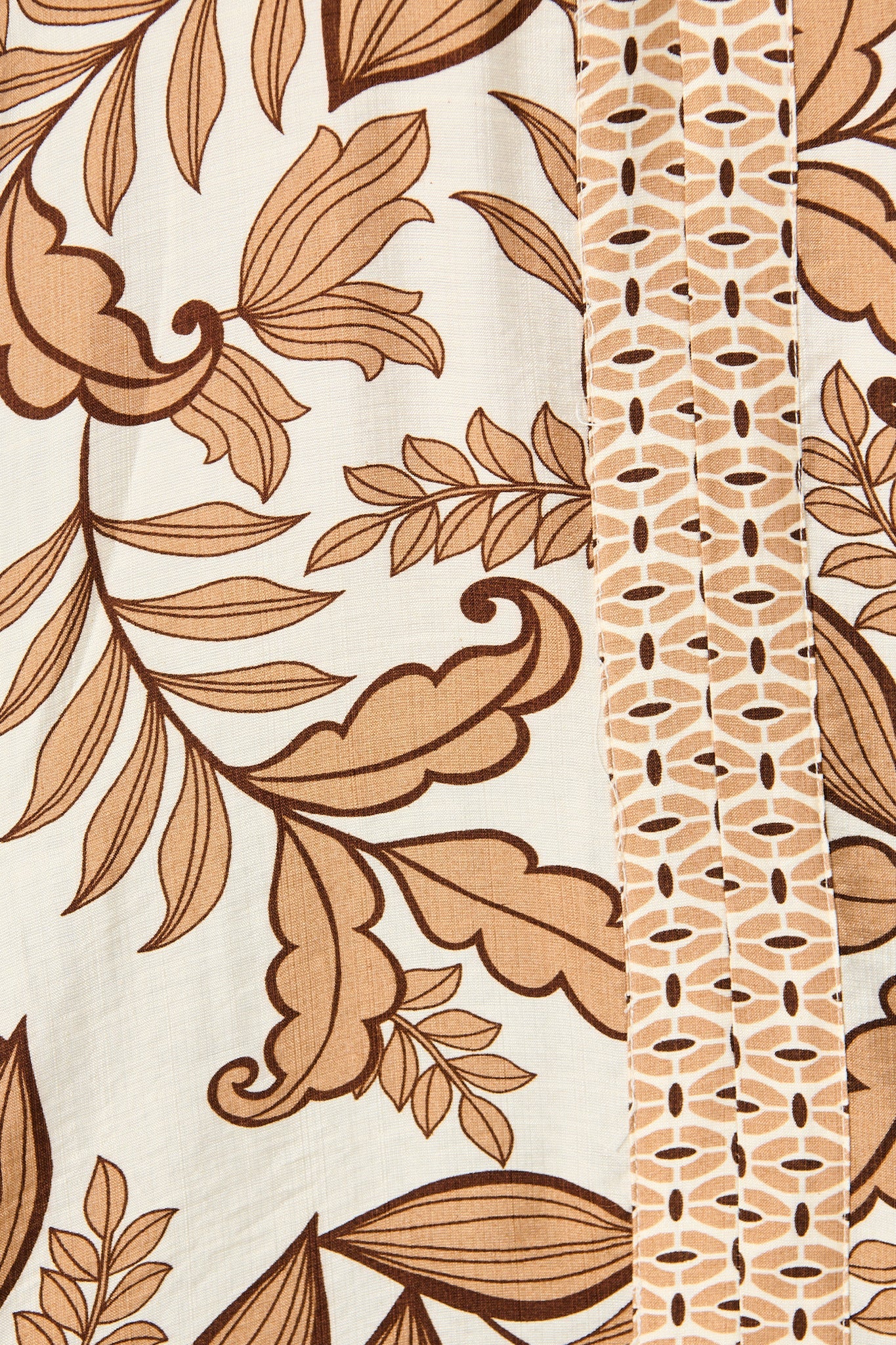 Graceful Top in Cream with Brown Leaf